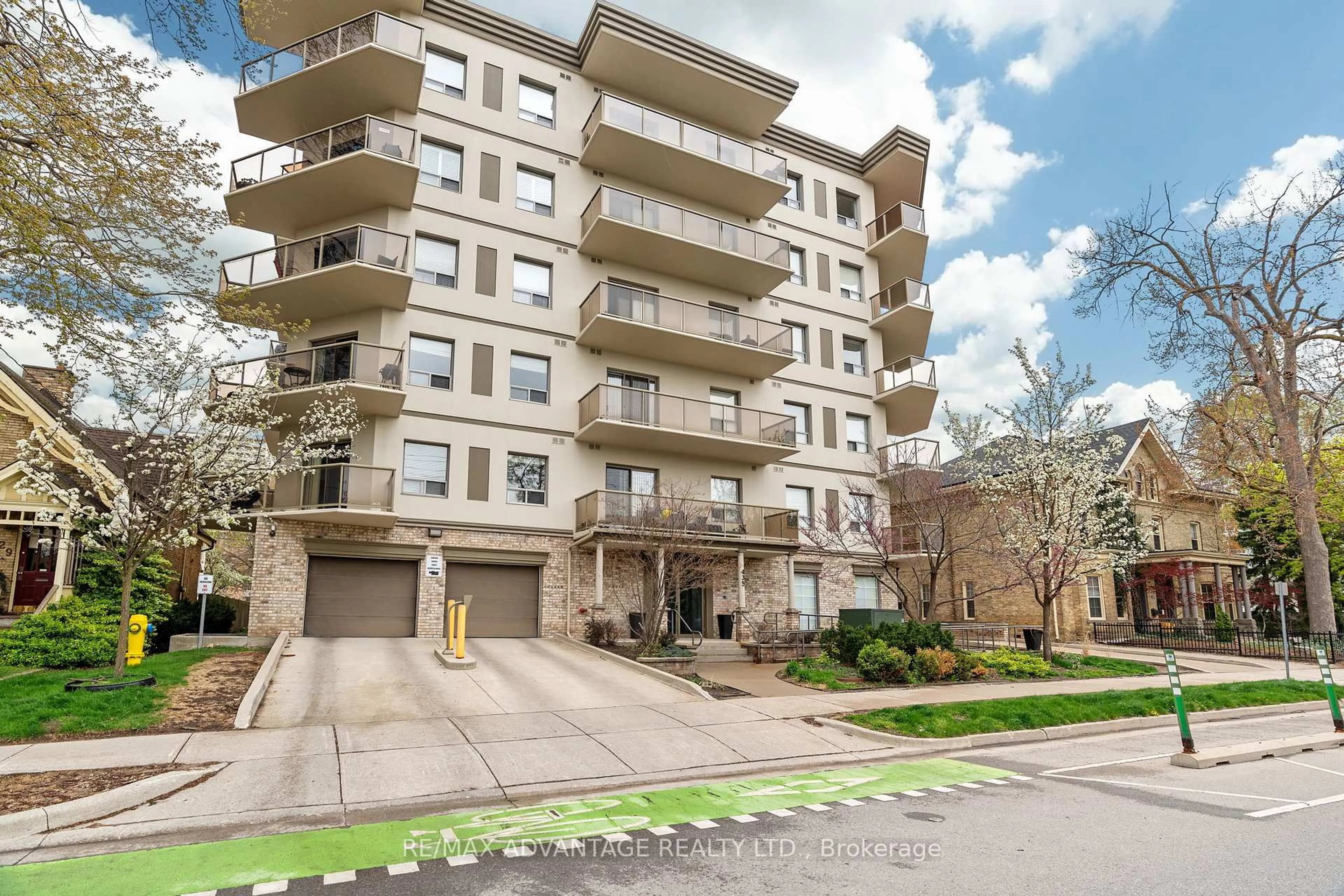 Unknown for 435 Colborne St #301, London East Ontario N6B 2T2