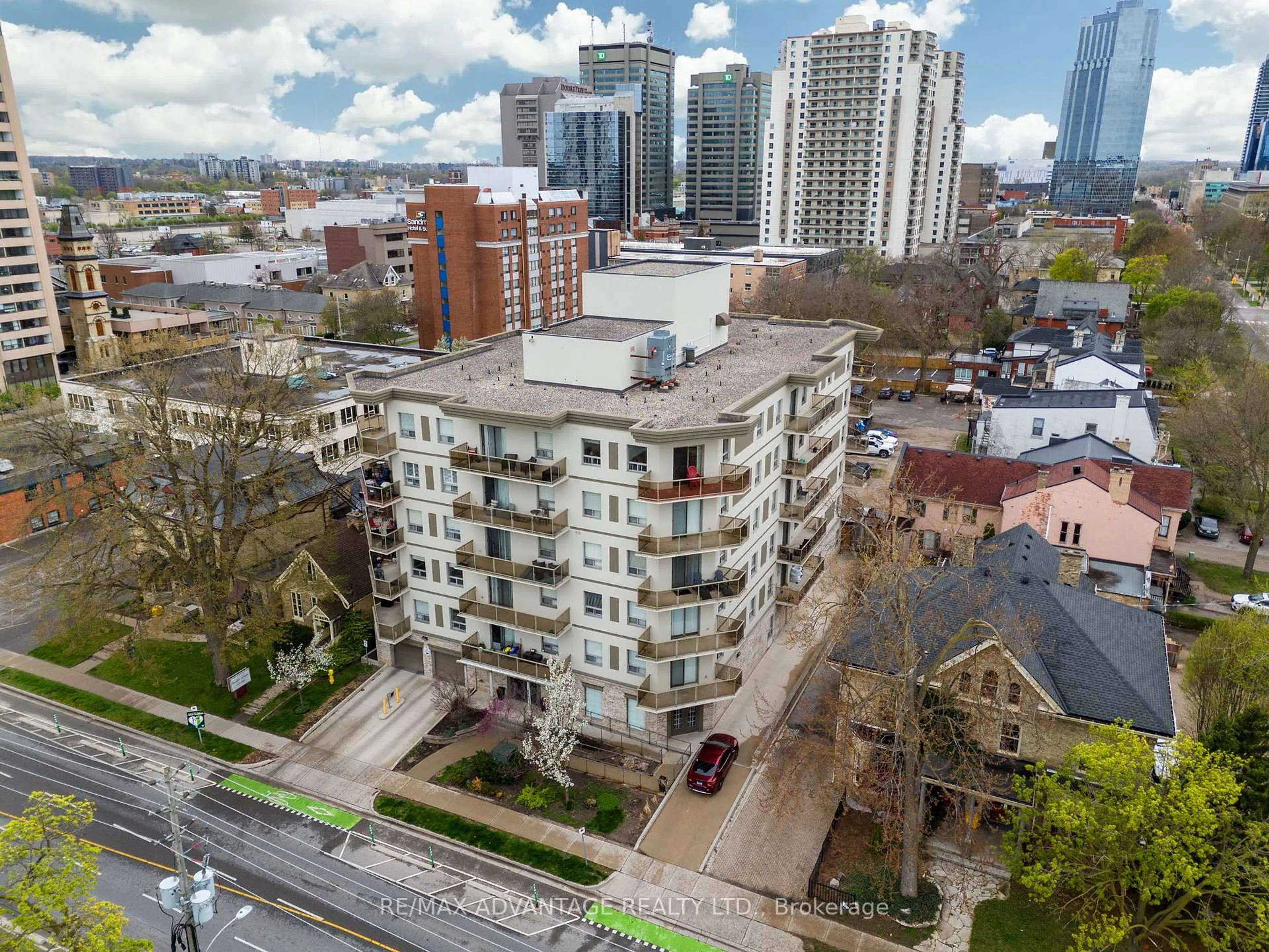 A pic from outside/outdoor area/front of a property/back of a property/a pic from drone, city buildings view from balcony for 435 Colborne St #301, London East Ontario N6B 2T2