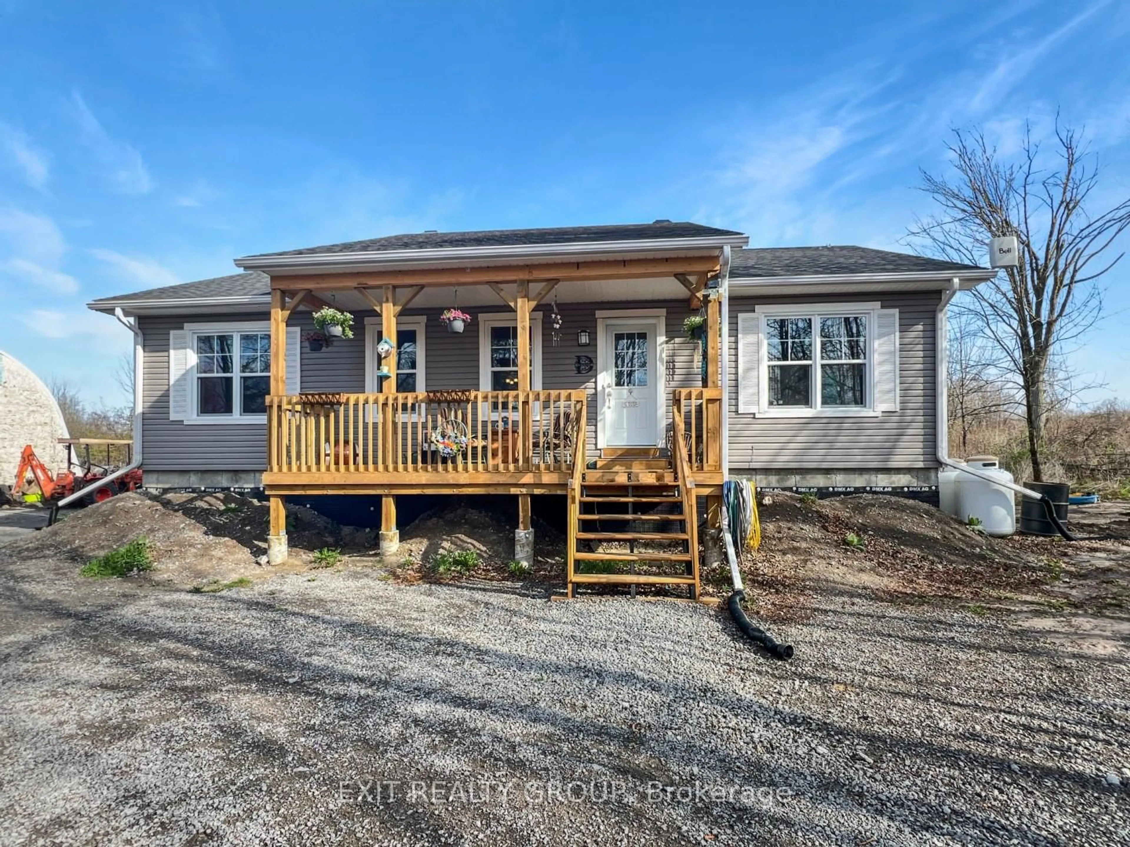 Home with vinyl exterior material, unknown for 305 Bateman Rd, Stirling-Rawdon Ontario K0K 3C0