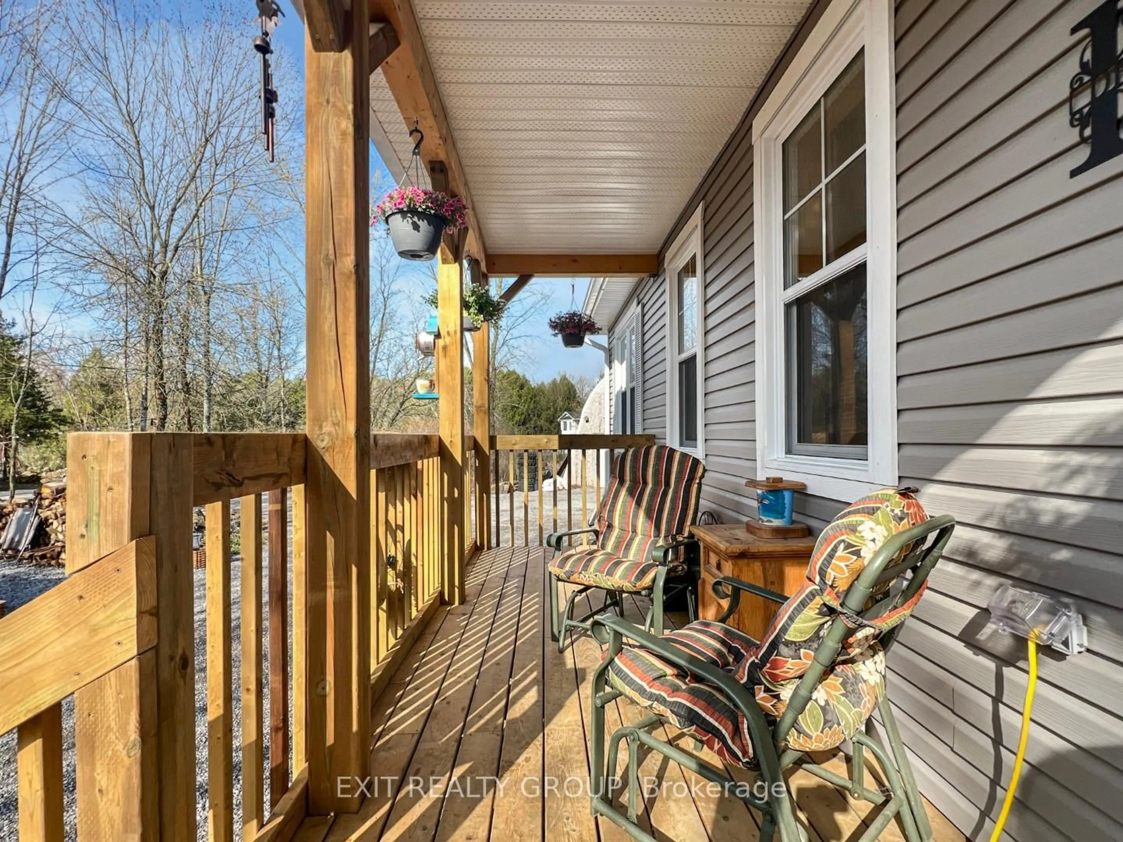 Patio, street for 305 Bateman Rd, Stirling-Rawdon Ontario K0K 3C0