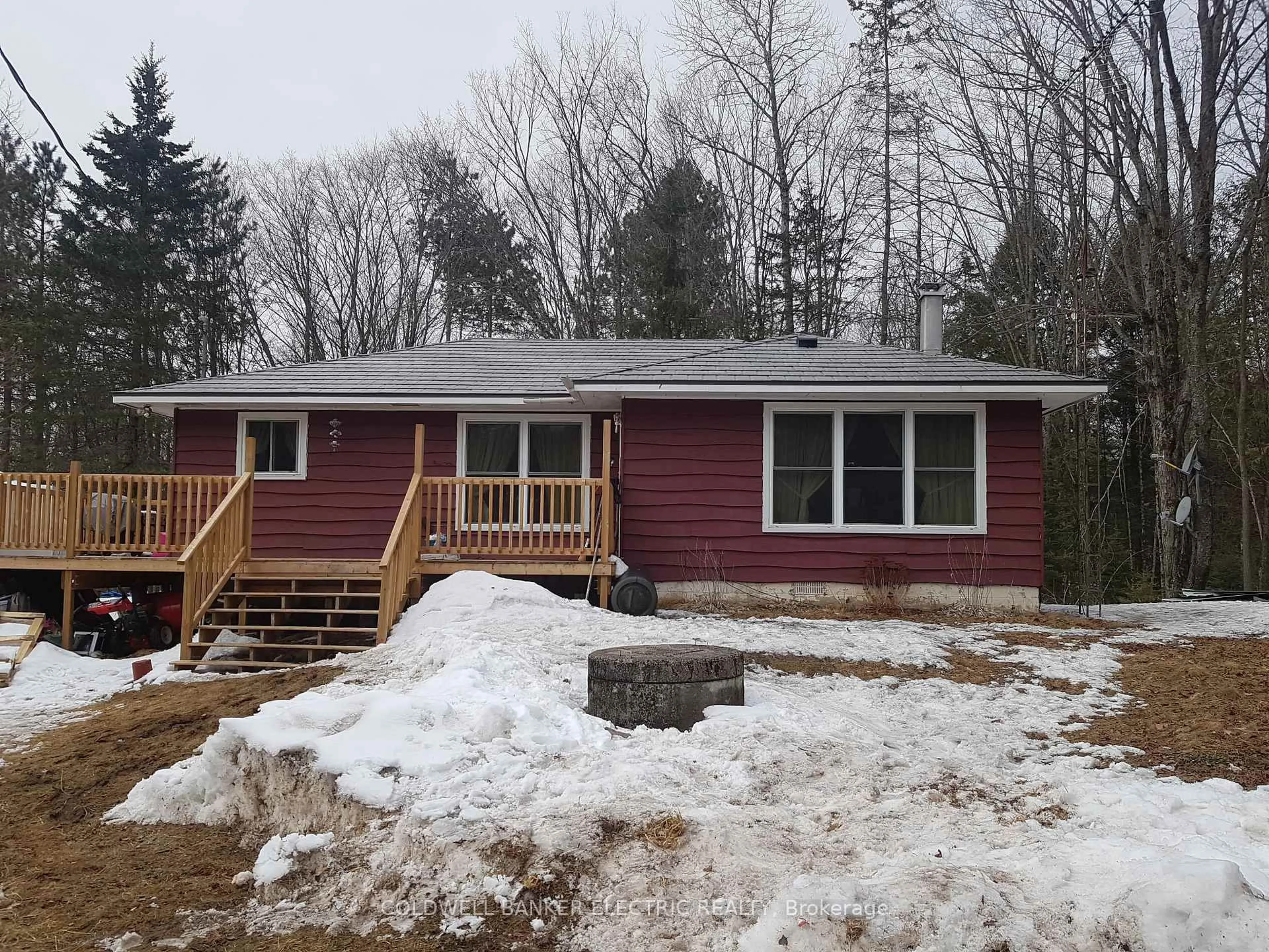 Home with vinyl exterior material, unknown for 8248 County Road 46 Rd, Havelock-Belmont-Methuen Ontario K0L 1A0