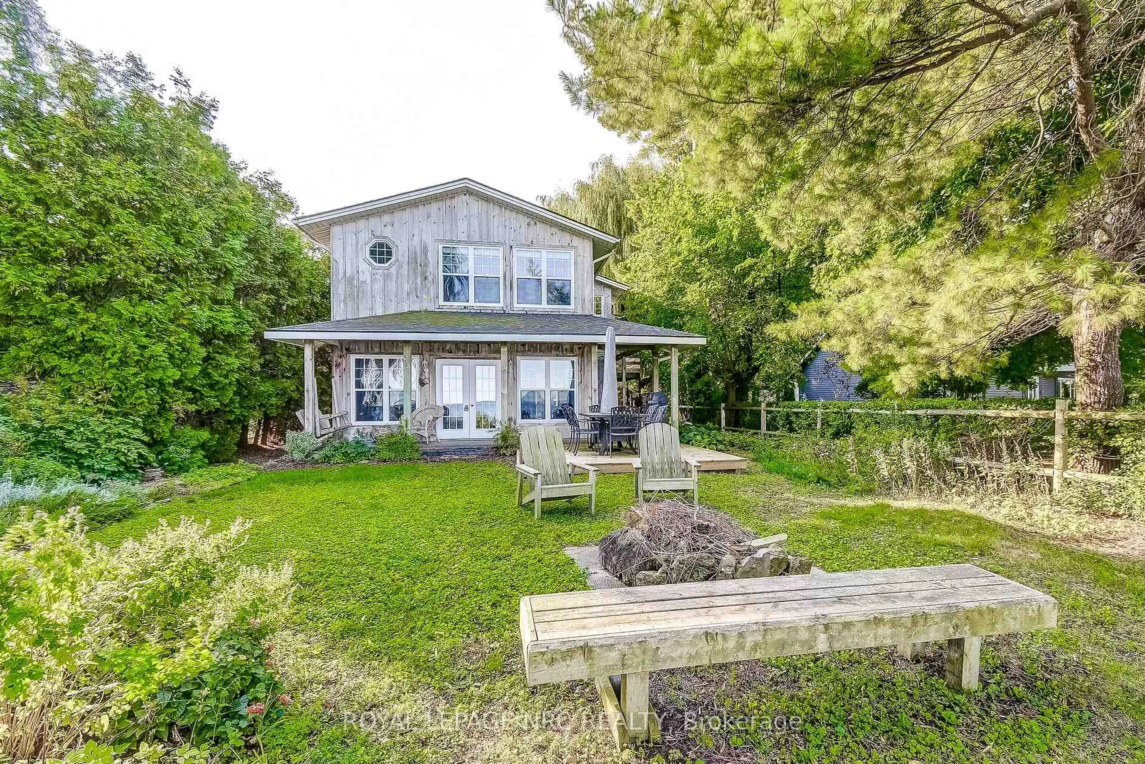 A pic from outside/outdoor area/front of a property/back of a property/a pic from drone, water/lake/river/ocean view for 4 FIRELANE 6A Rd, Niagara-on-the-Lake Ontario L0S 1J0