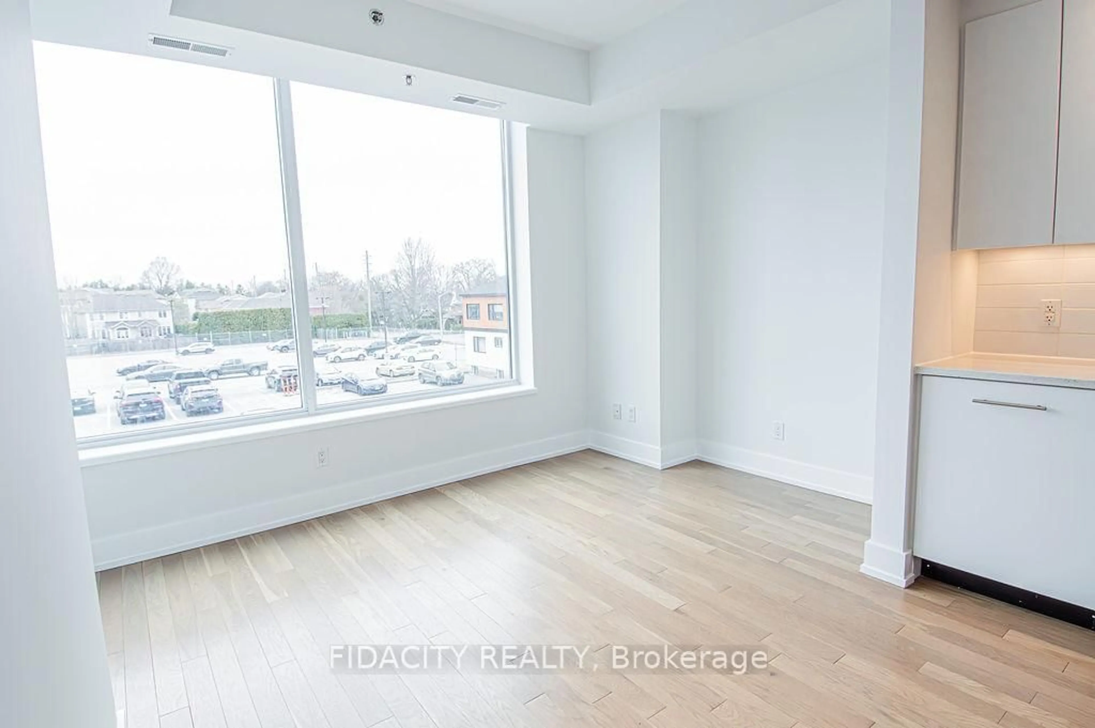 A pic of a room for 360 Patricia Ave #206, Ottawa Ontario K1Z 0A8