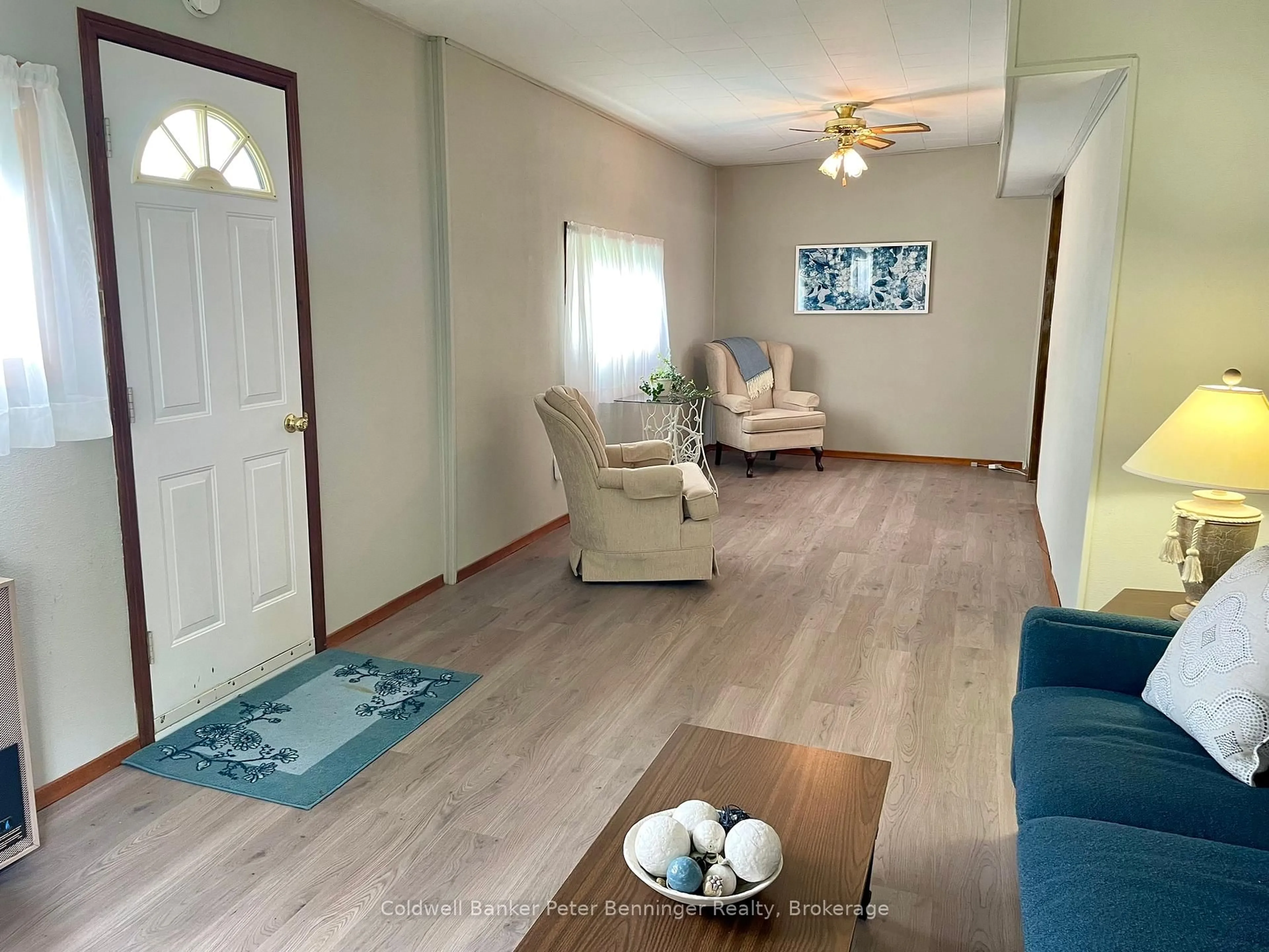 Living room with furniture, unknown for 105 McGivern St, Brockton Ontario N0G 2V0