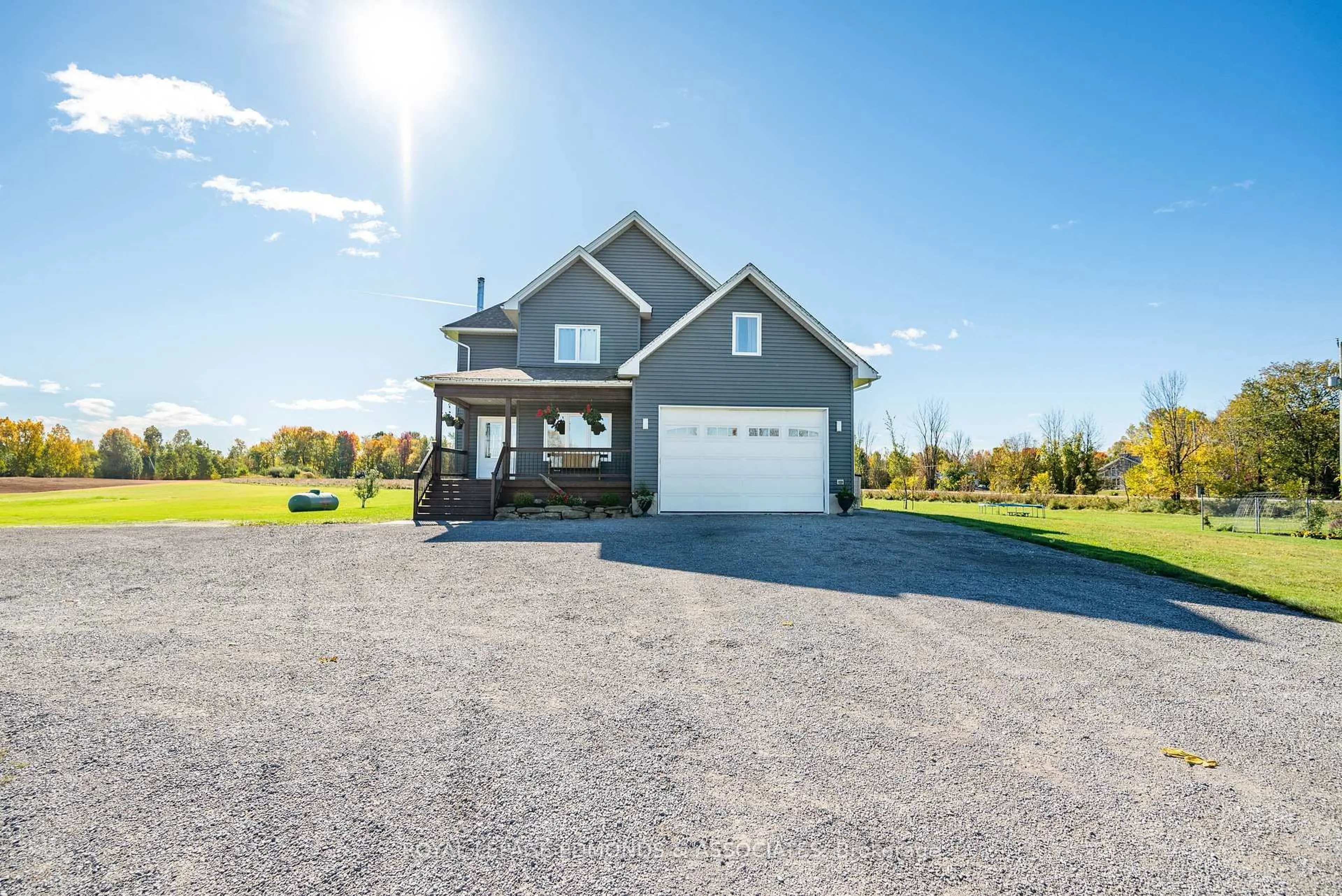 Home with vinyl exterior material, unknown for 2005 Lookout Rd, Westmeath Ontario K0J 2L0
