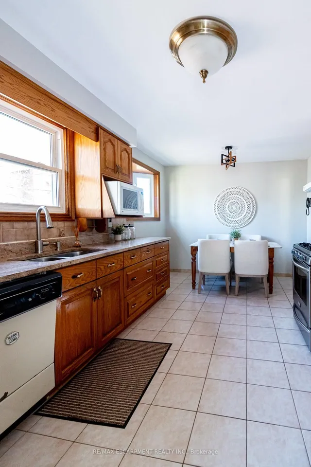 Additional property image - 16 Billington Cres