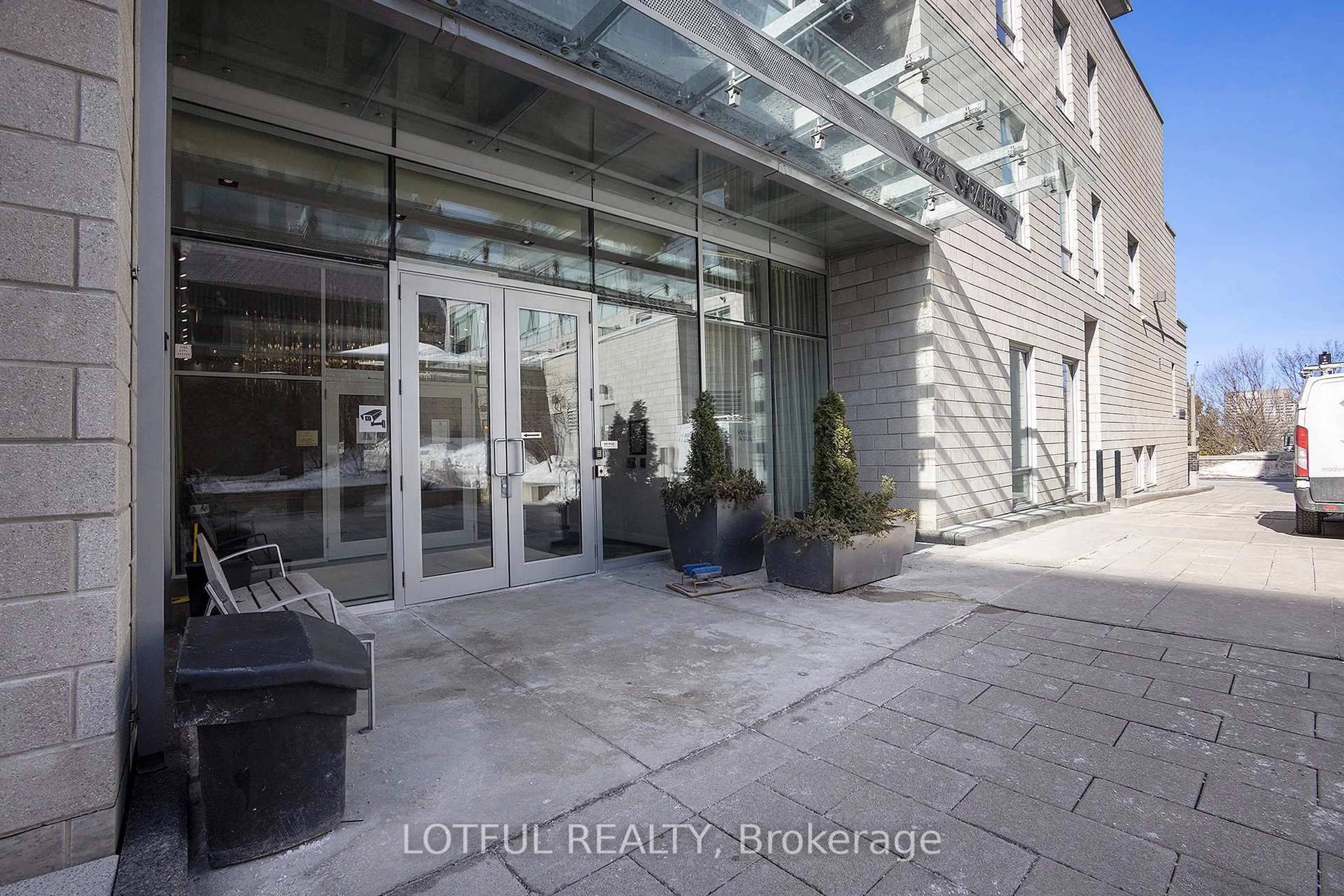 Unknown for 428 Sparks St #601, Ottawa Ontario K1R 0B3