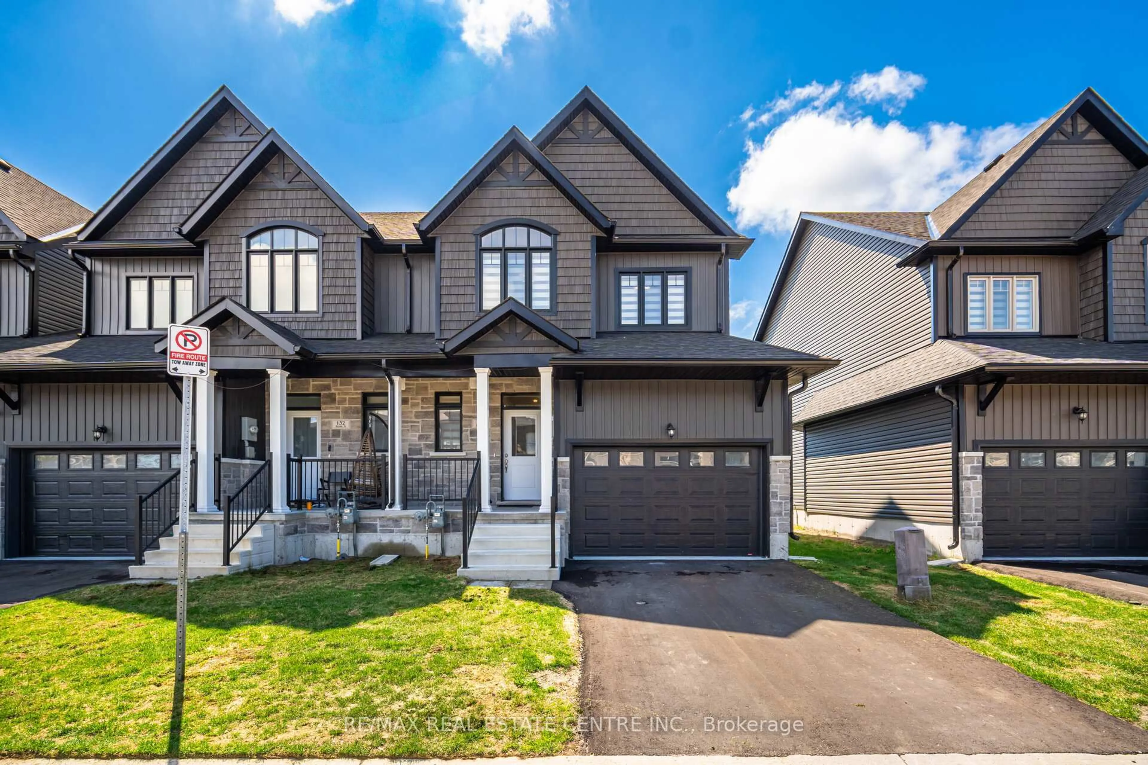 Home with brick exterior material, street for 134 Rosie St #19, Blue Mountains Ontario N0H 1J0