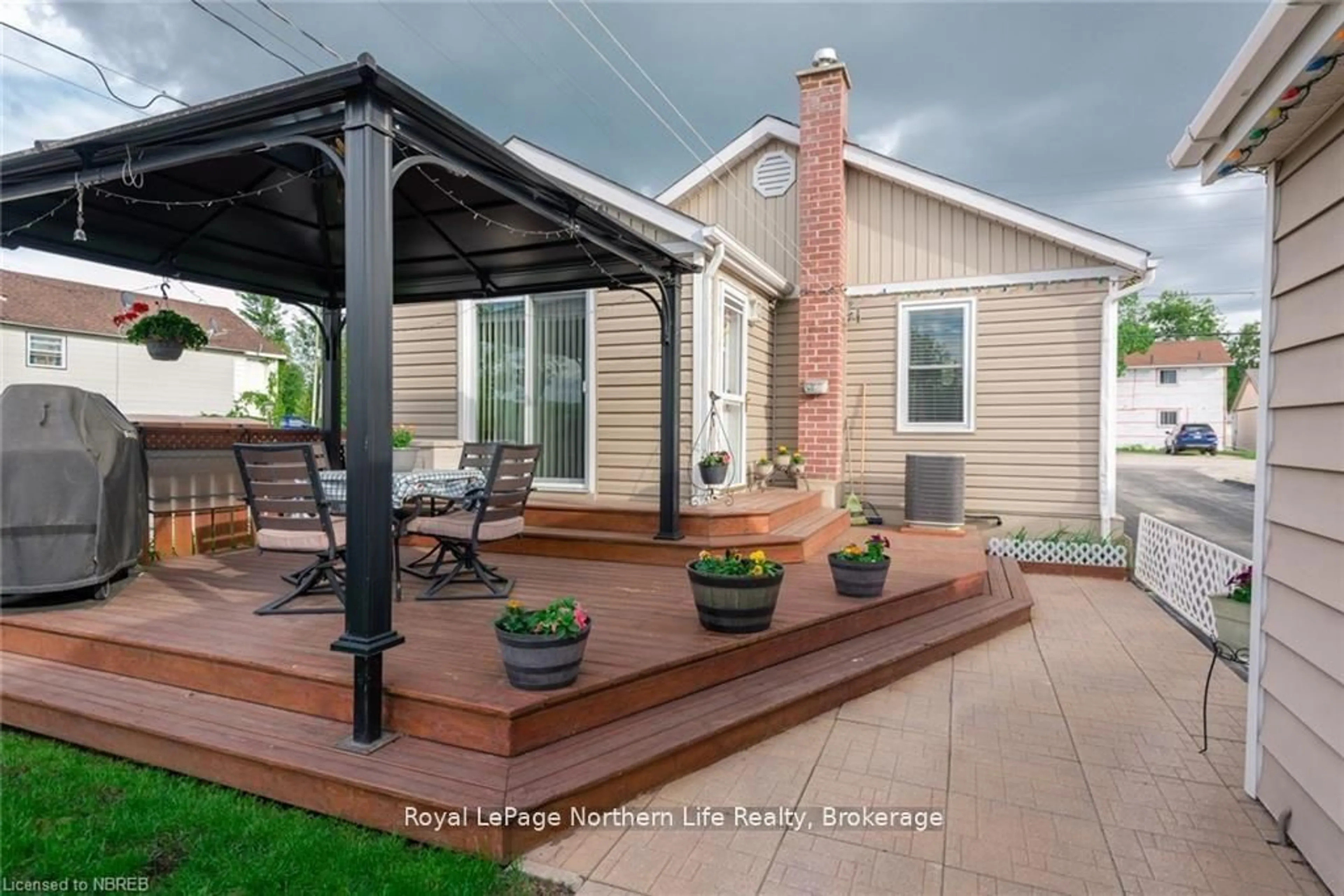 Patio, street for 1590 Cholette St, North Bay Ontario P1A 0A9