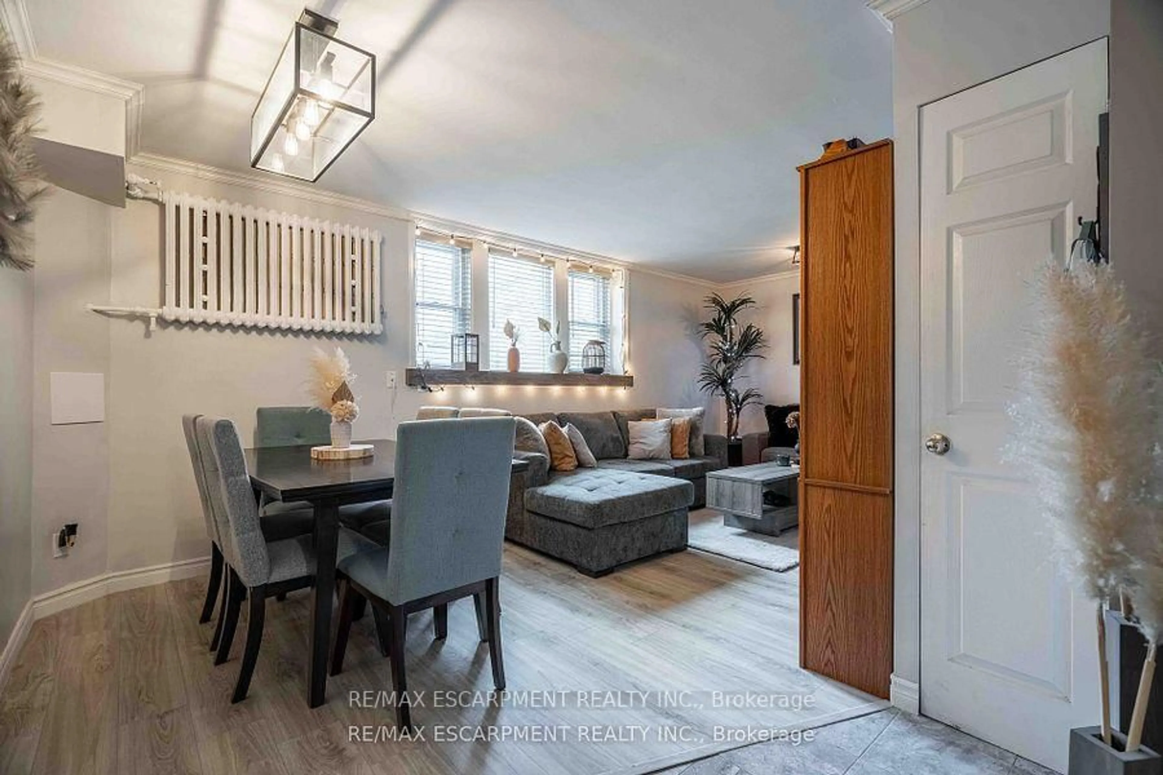 Dining room, unknown for 356 Hunter St #9, Hamilton Ontario L8N 1N8