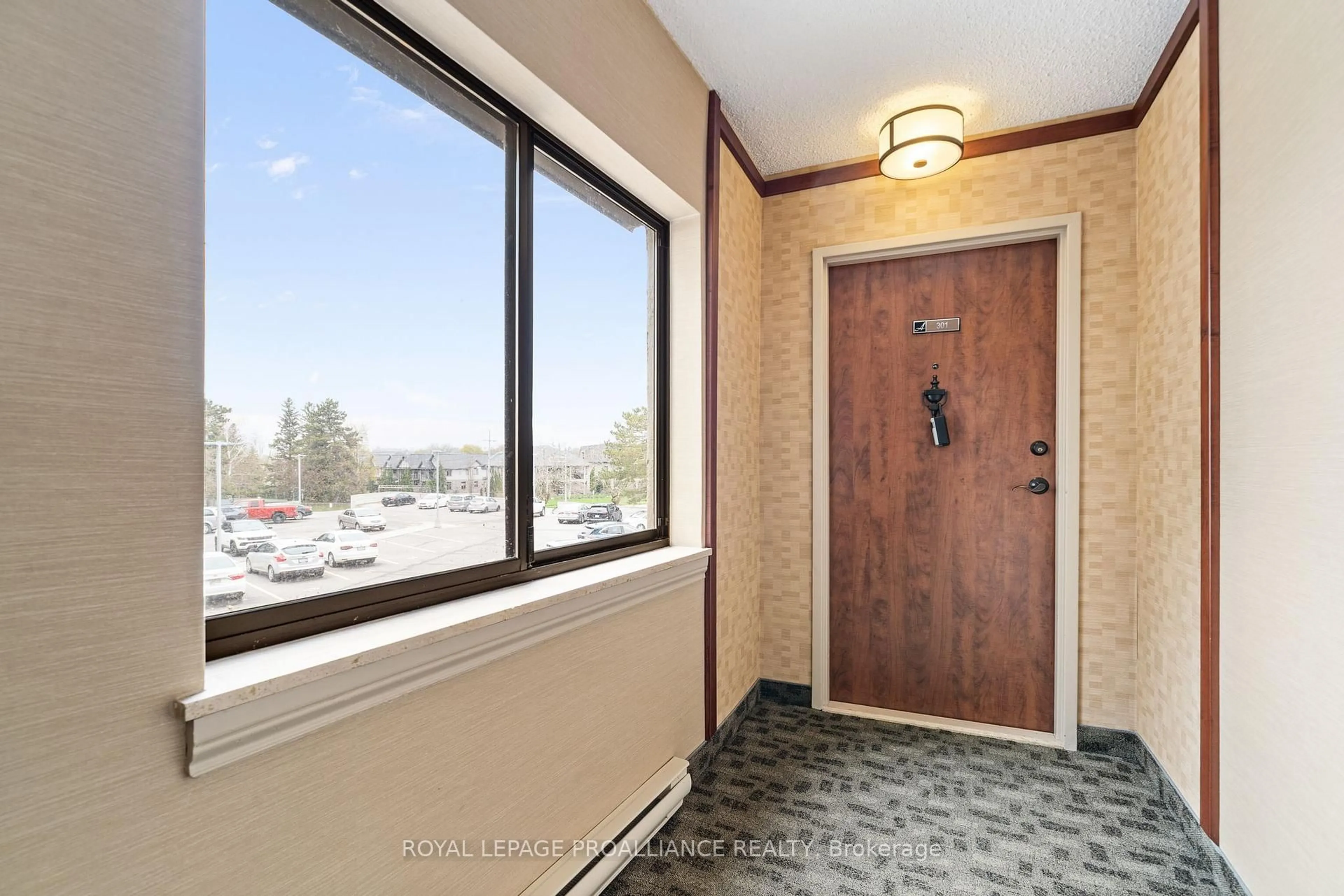Indoor foyer for 2 South Front St #301, Belleville Ontario K8N 5K7