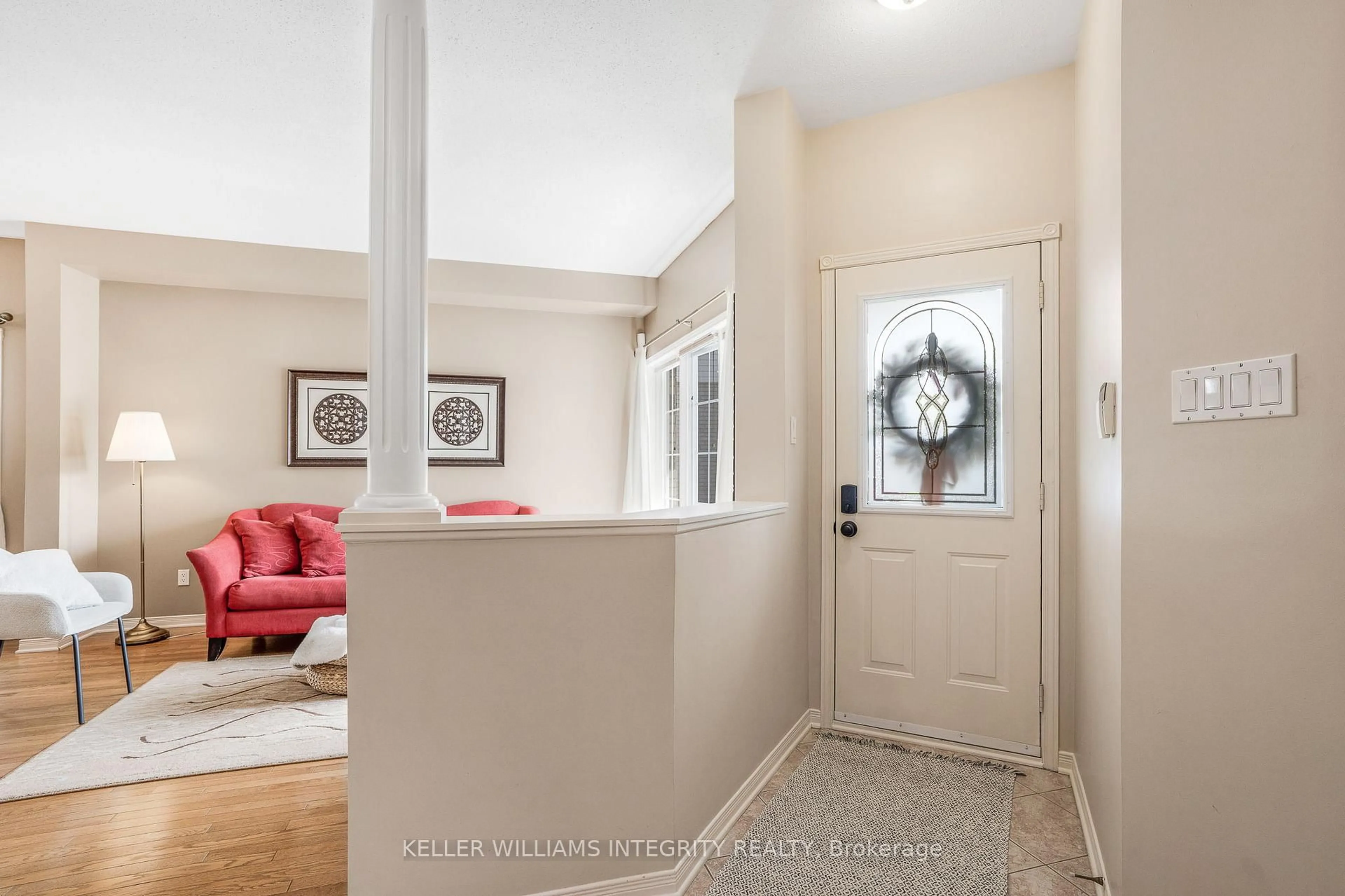 Indoor entryway for 1656 Neptune Way, Ottawa Ontario K4A 4L4