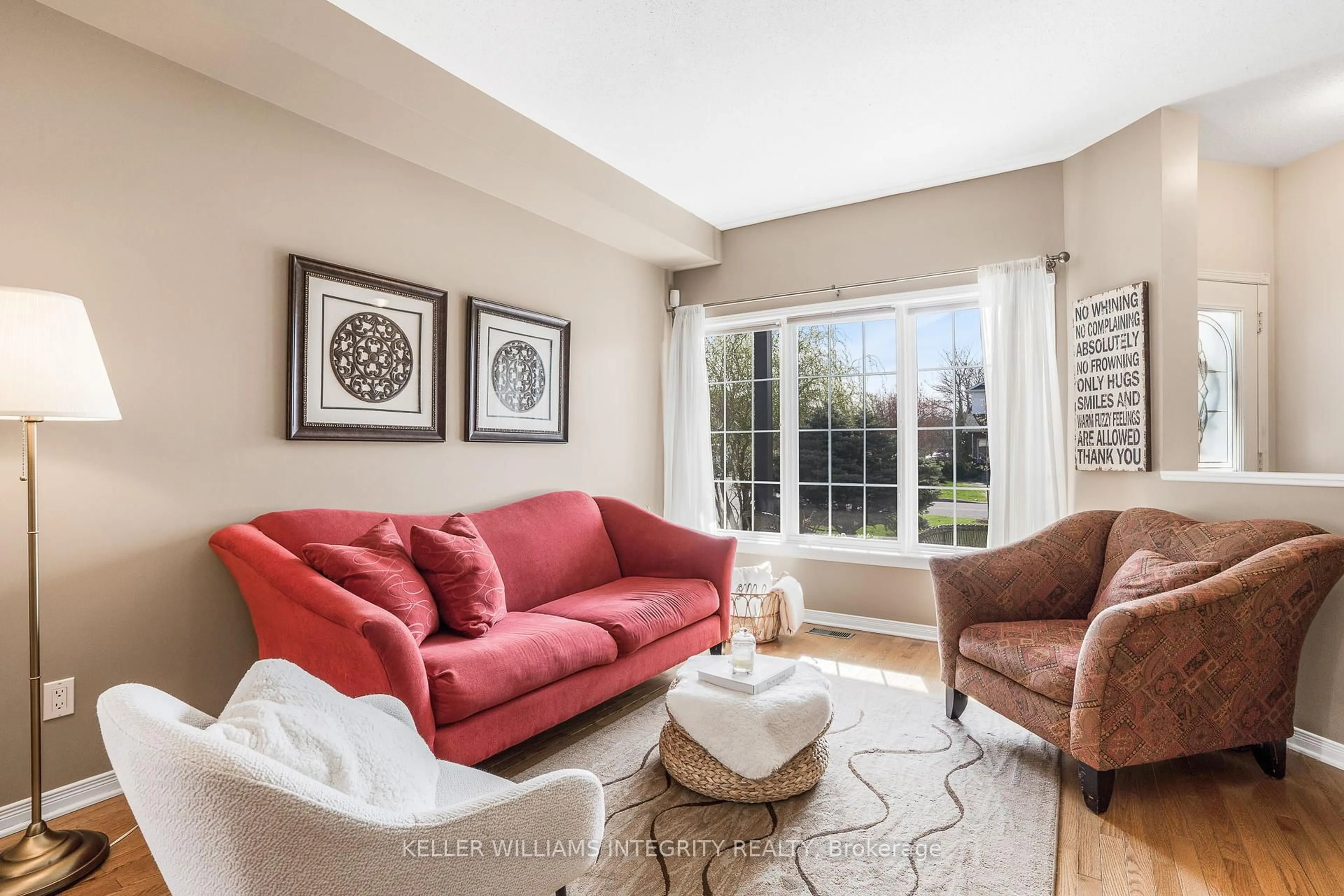 Living room with furniture, unknown for 1656 Neptune Way, Ottawa Ontario K4A 4L4