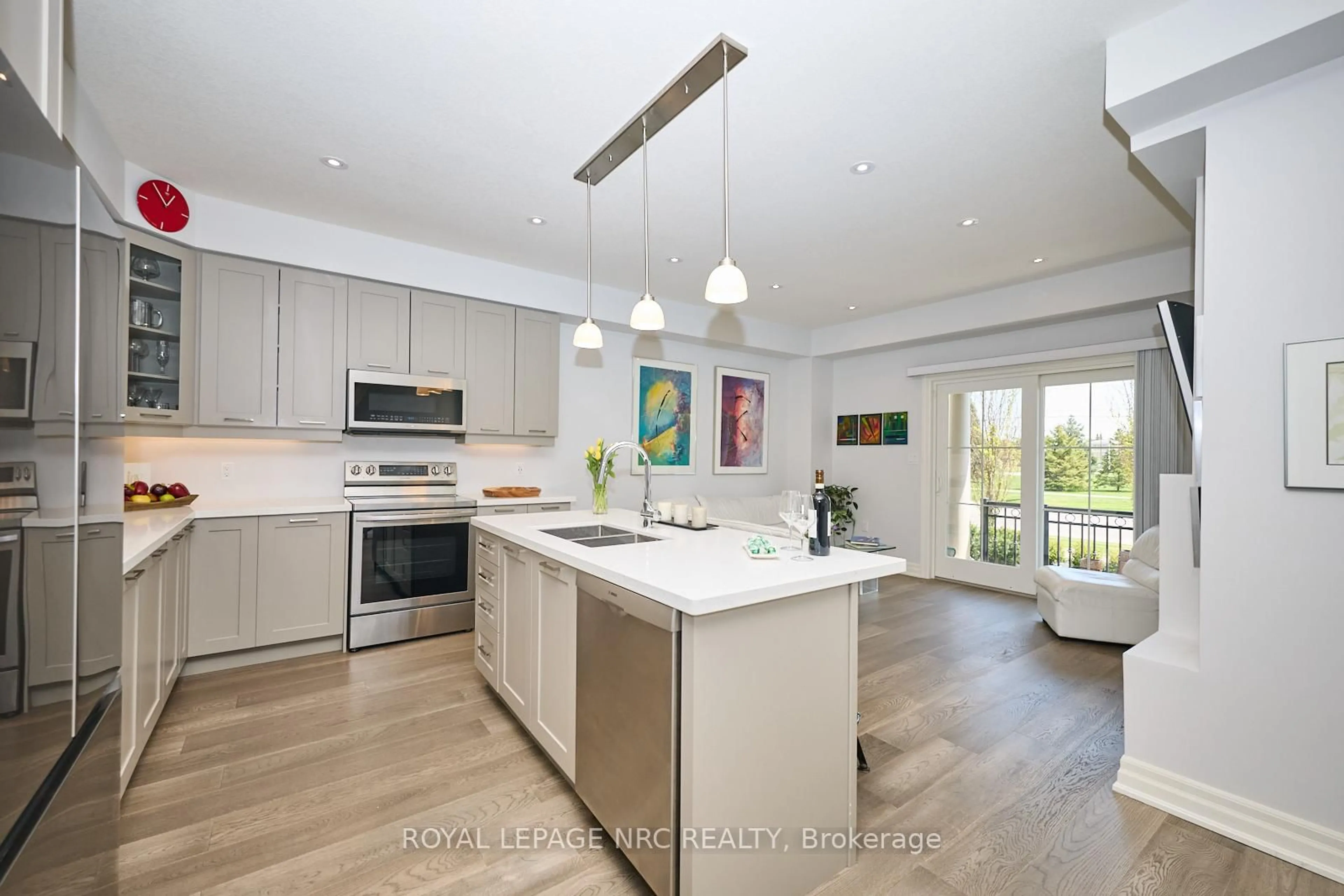 Open concept kitchen, unknown for 43 Aberdeen Lane, Niagara-on-the-Lake Ontario L0S 1J0
