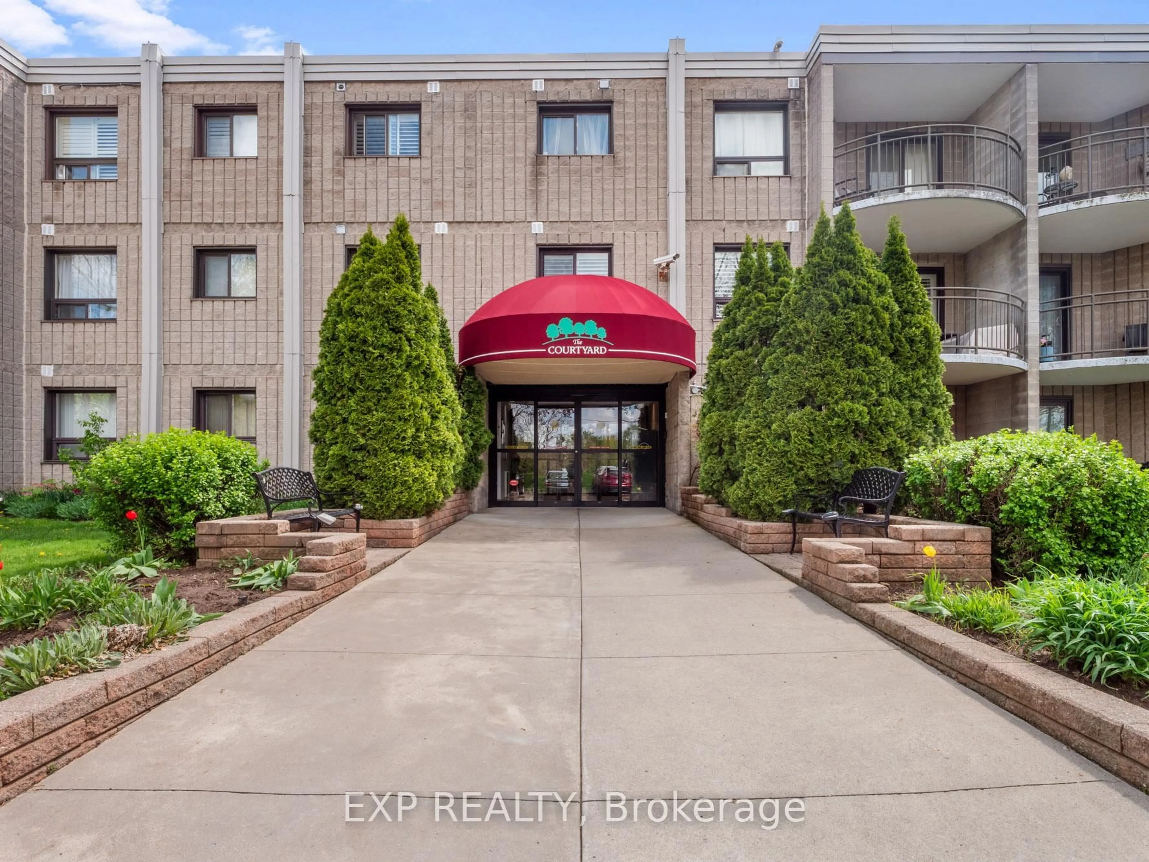 Unknown for 4658 DRUMMOND Rd #126, Niagara Falls Ontario L2E 7E1