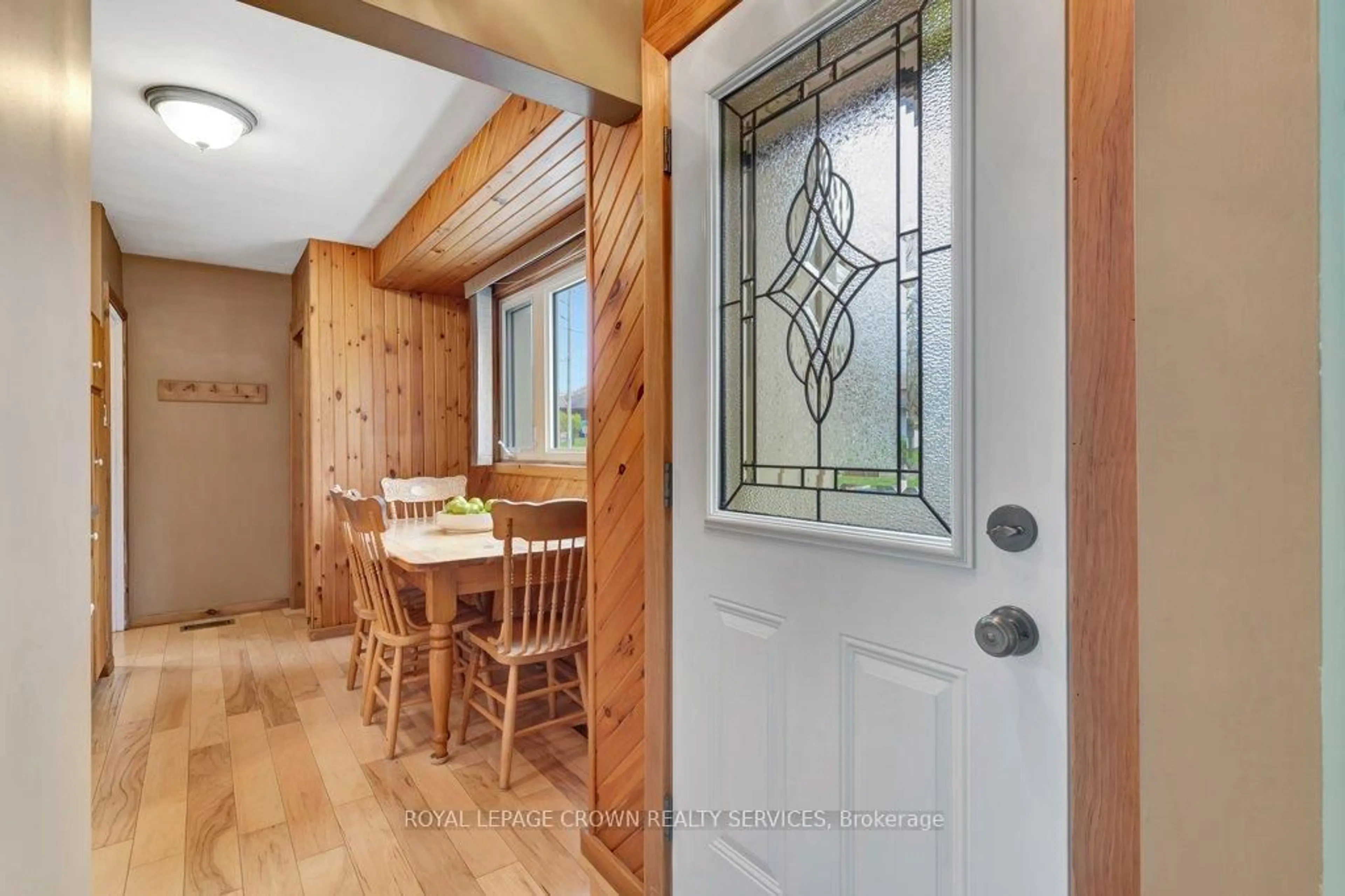 Indoor entryway for 161 Winston Blvd, Cambridge Ontario N3C 1M1