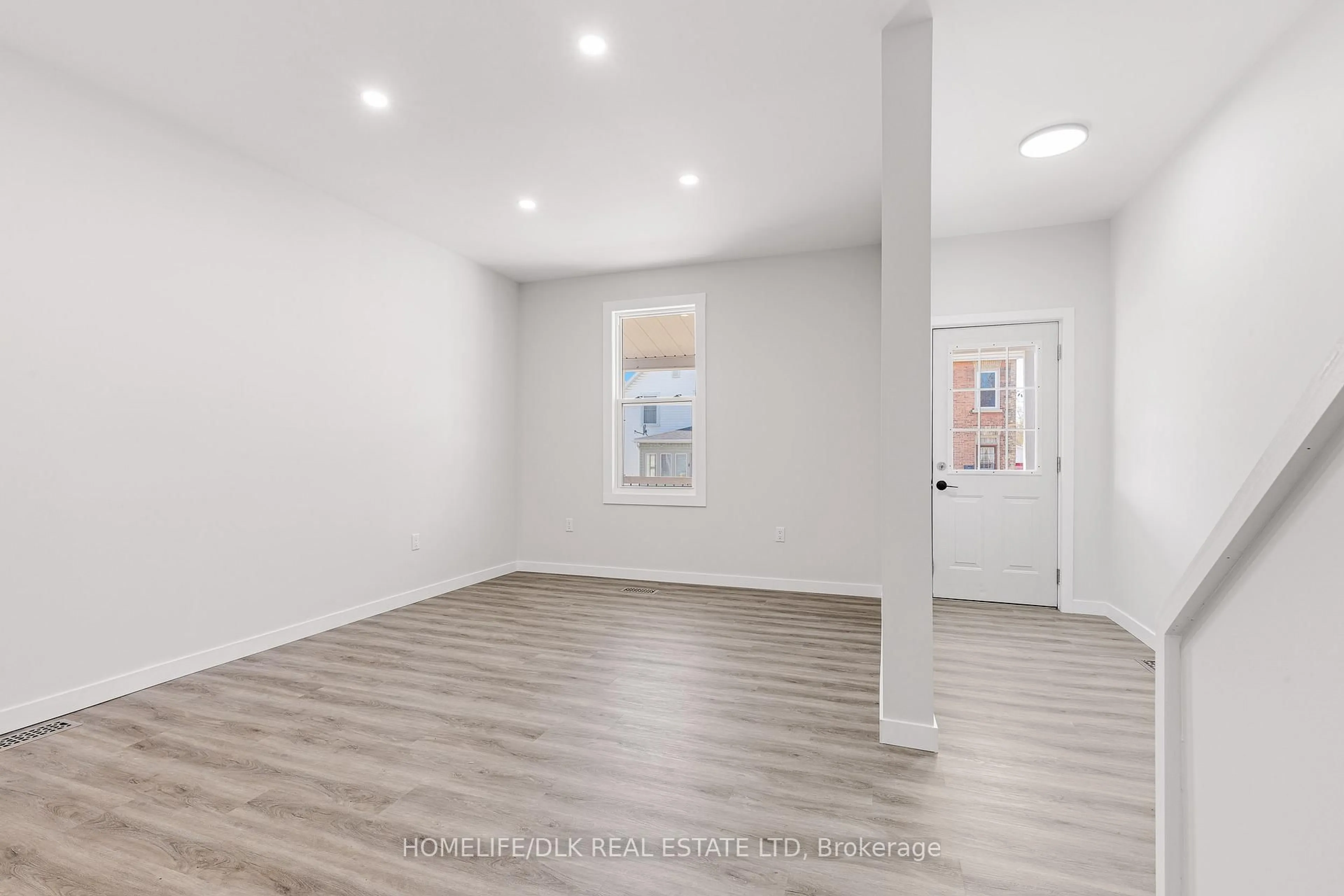 A pic of a room for 97 Pearl St, Brockville Ontario K6V 4C3