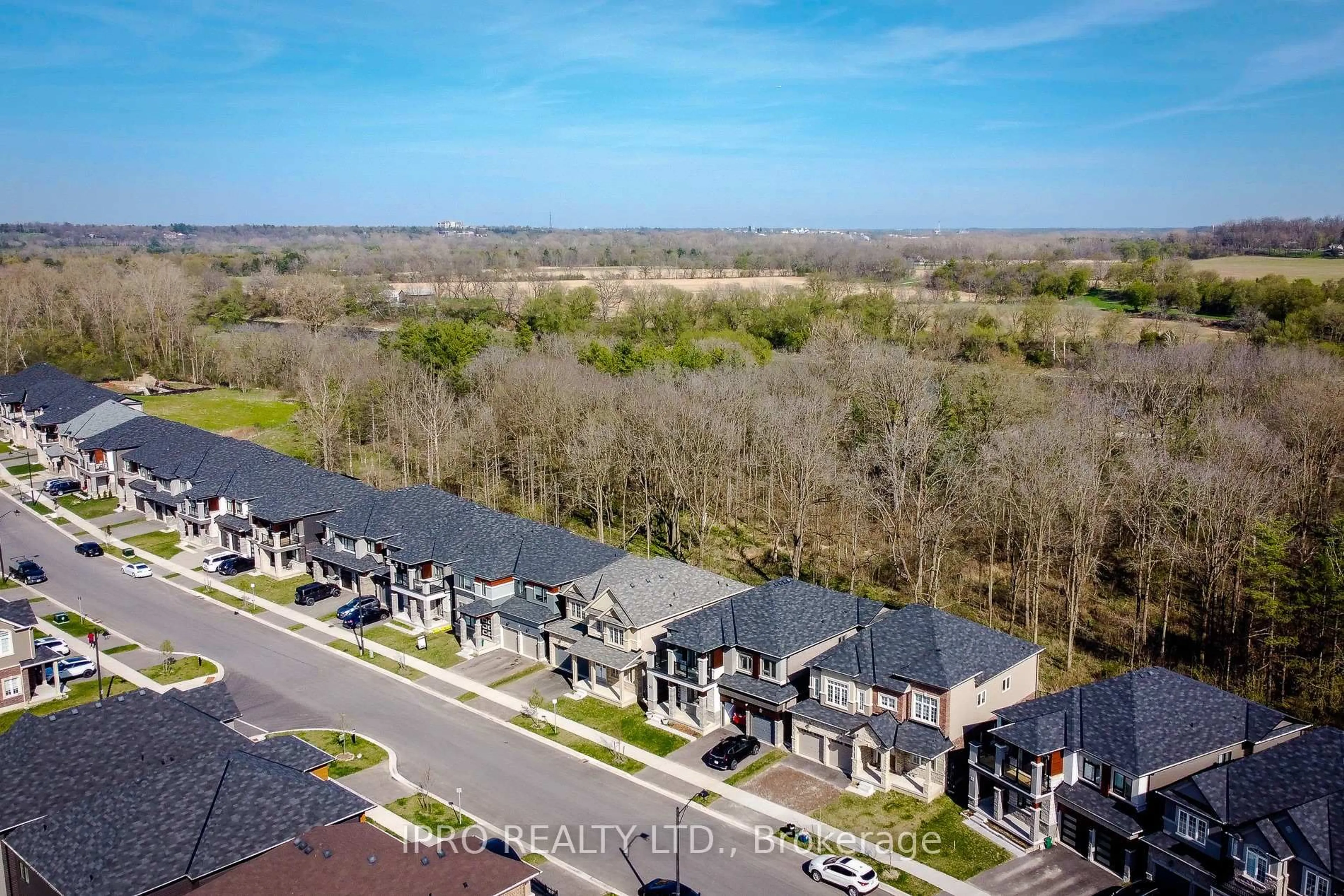 A pic from outside/outdoor area/front of a property/back of a property/a pic from drone, street for 27 Stauffer Rd, Brantford Ontario N2V 0B2