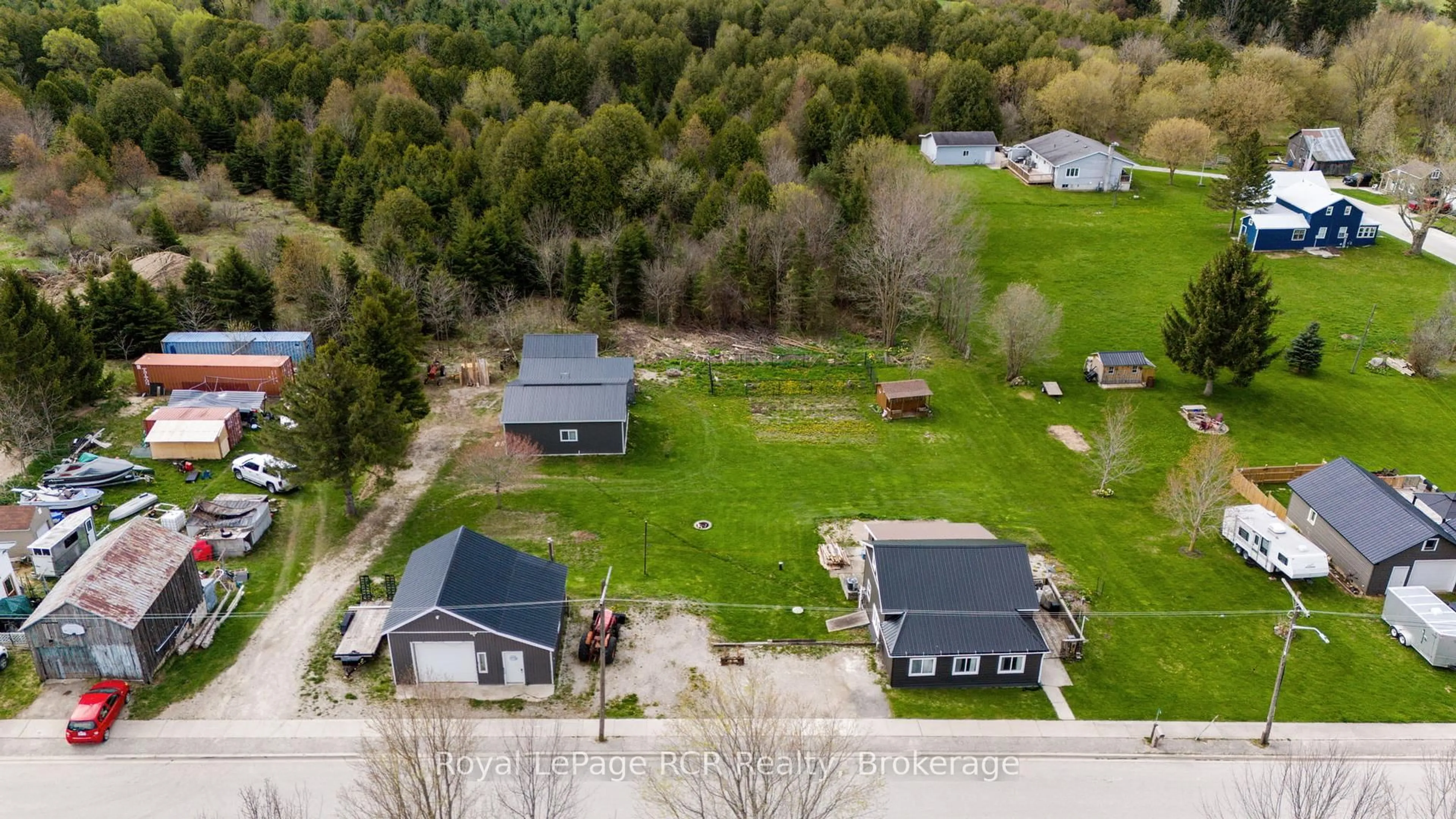 A pic from outside/outdoor area/front of a property/back of a property/a pic from drone, unknown for 181 Council Rd, South Bruce Ontario N0G 1W0