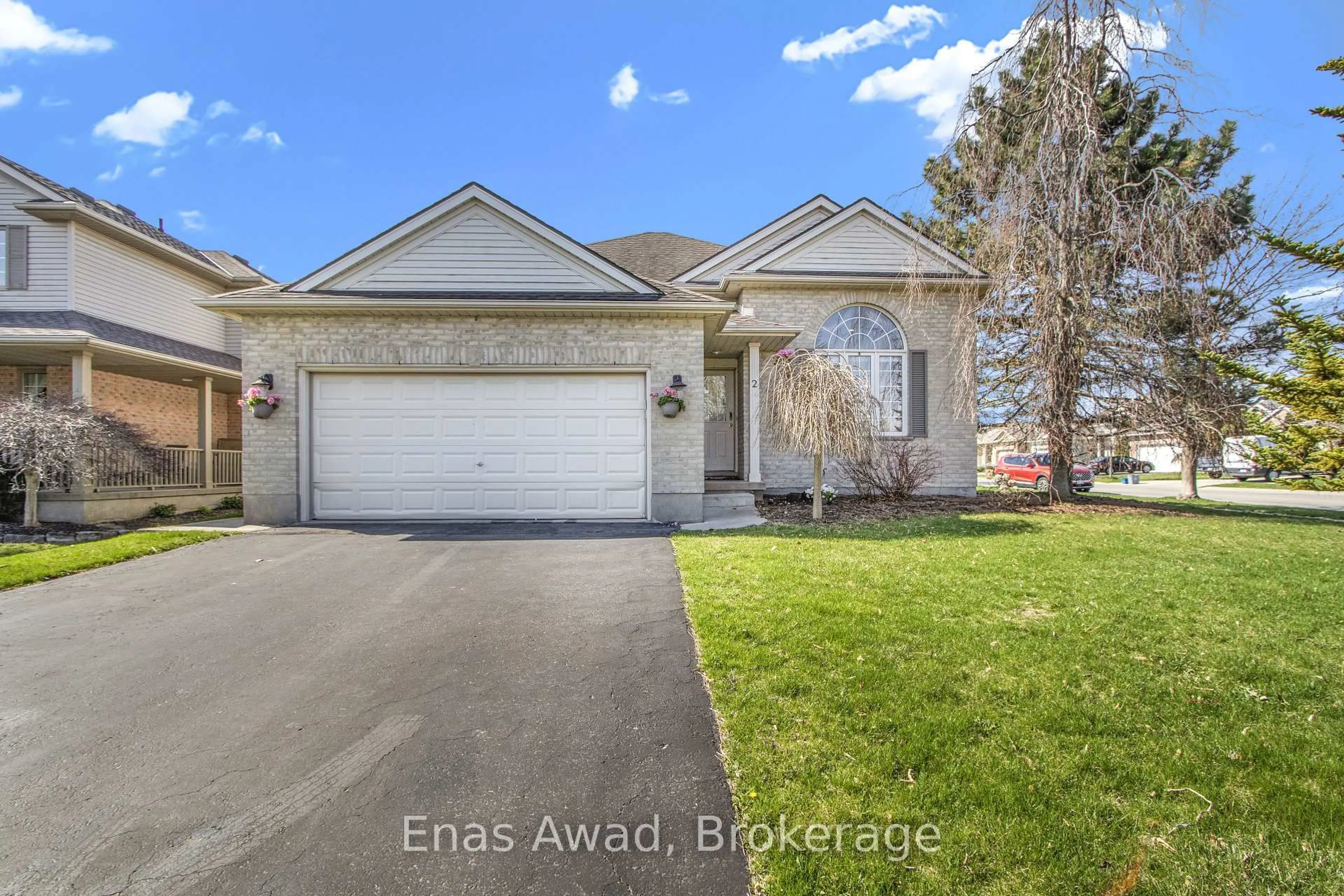 Unknown for 2 Windemere Pl, St. Thomas Ontario N5R 6H3