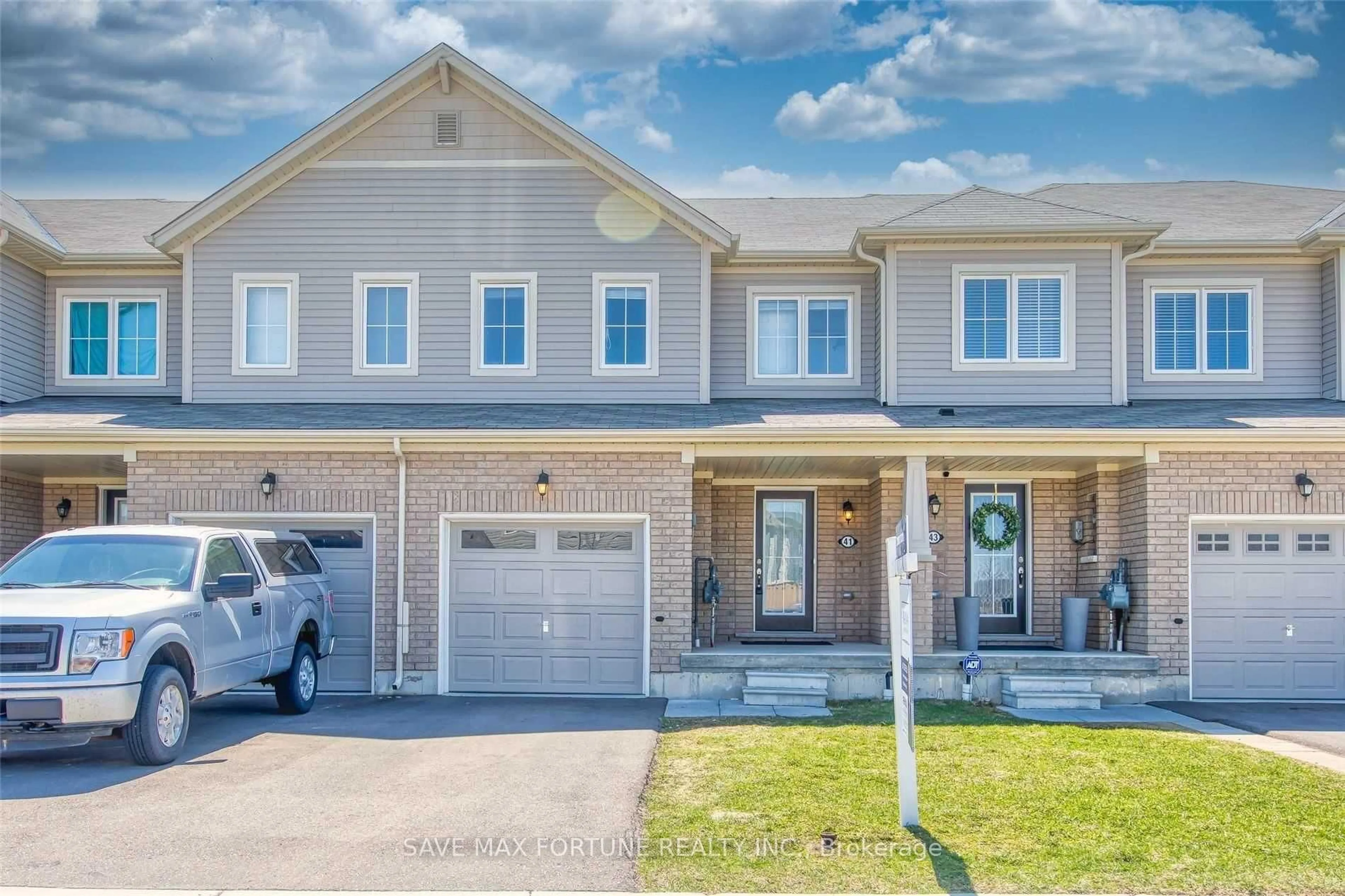 Home with brick exterior material, street for 41 Longboat Ru, Brantford Ontario N3T 0P3