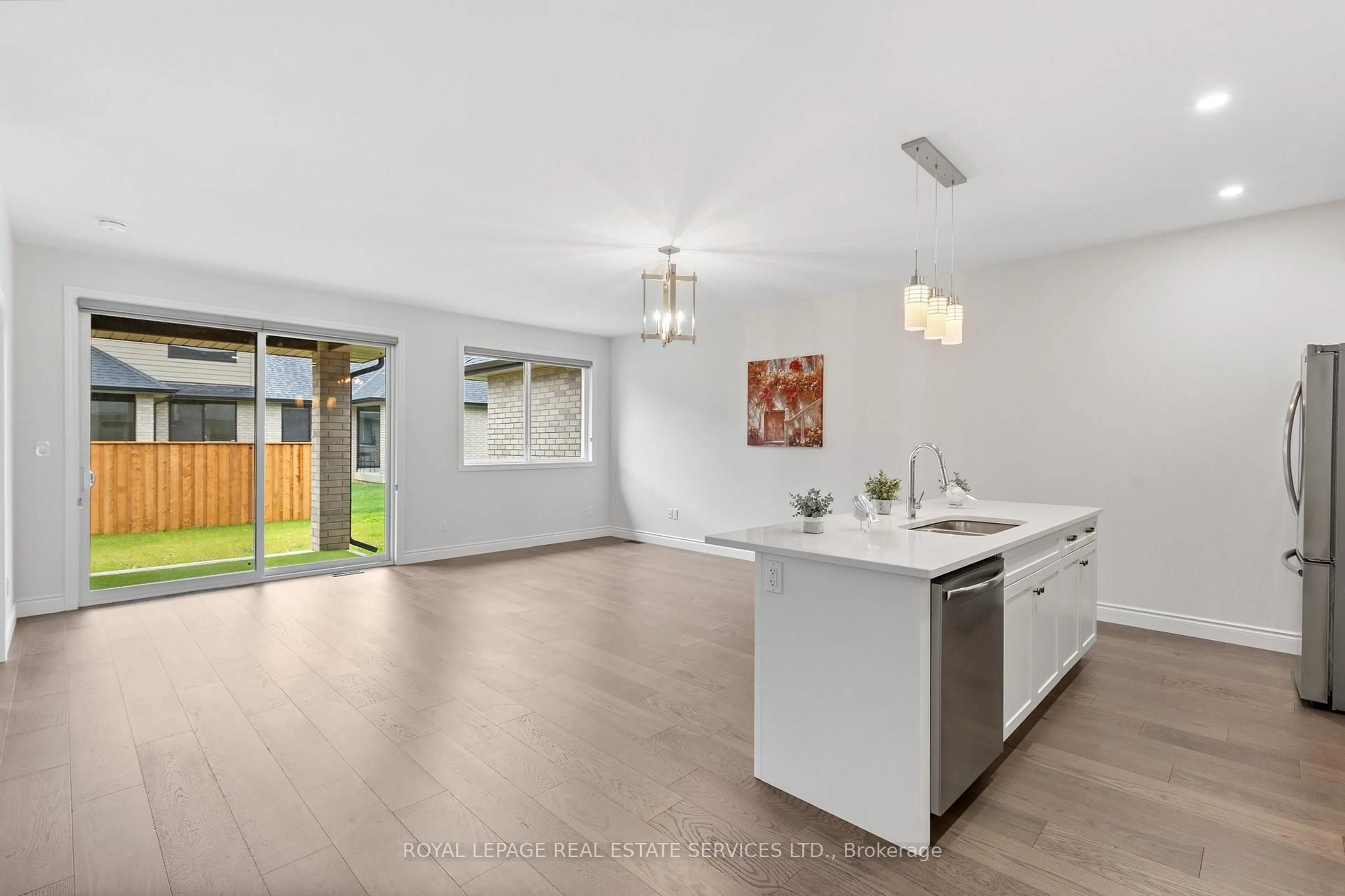 Open concept kitchen, unknown for 512 Water Rd, Amherstburg Ontario N9V 0H1