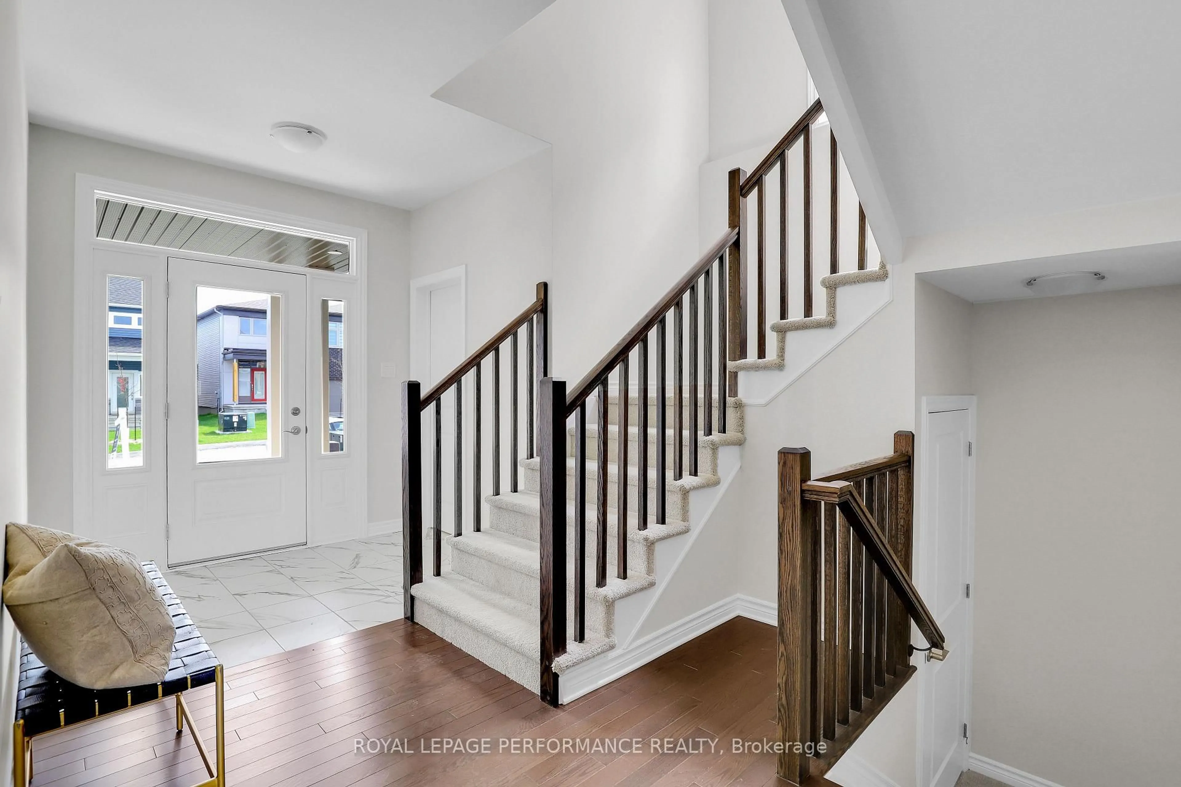 Unknown for 87 Esban Dr, Gloucester Ontario K1X 0H3