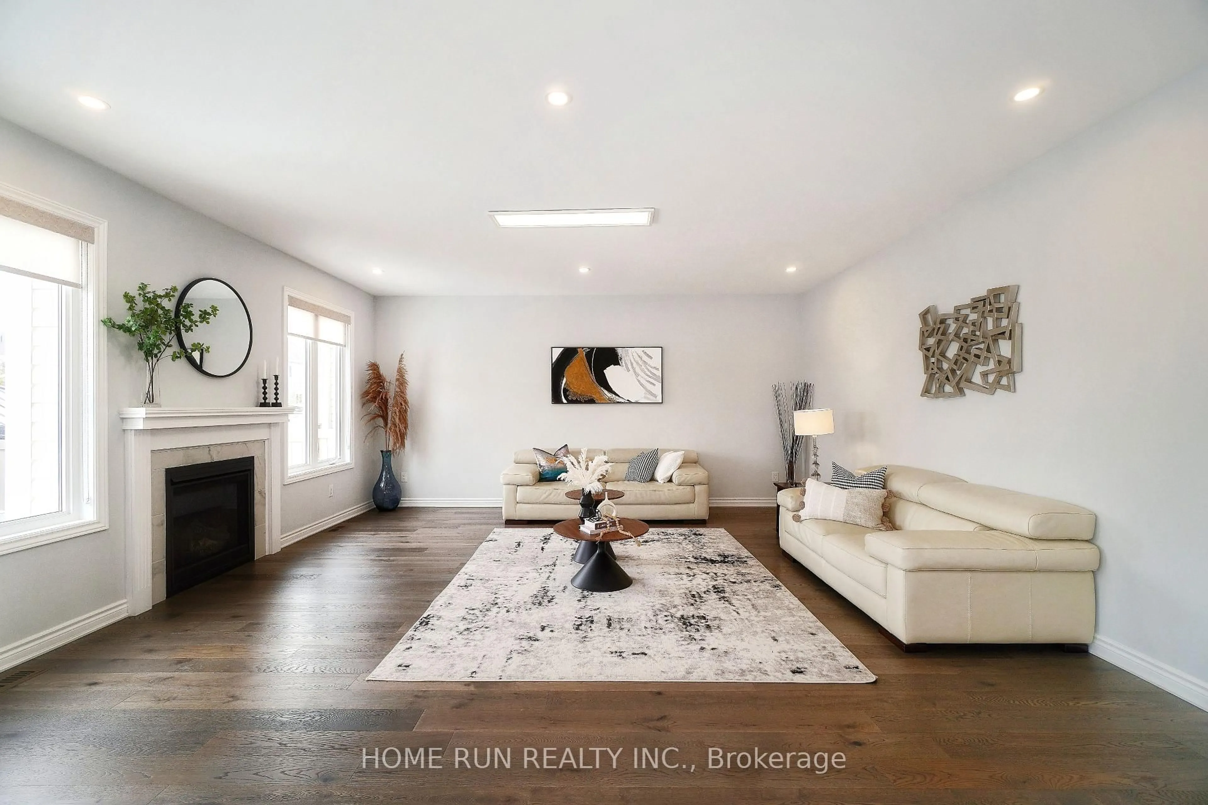 Living room with furniture, unknown for 580 MALAHAT Way, Ottawa Ontario K2V 0J6