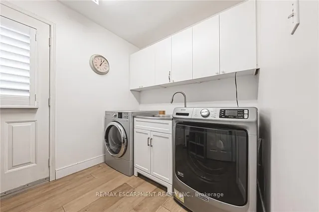 Additional property image - 6 Windmill Pl