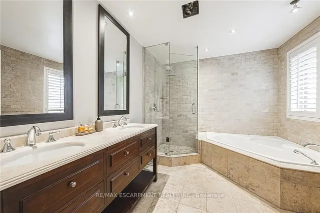 Additional property image - 6 Windmill Pl