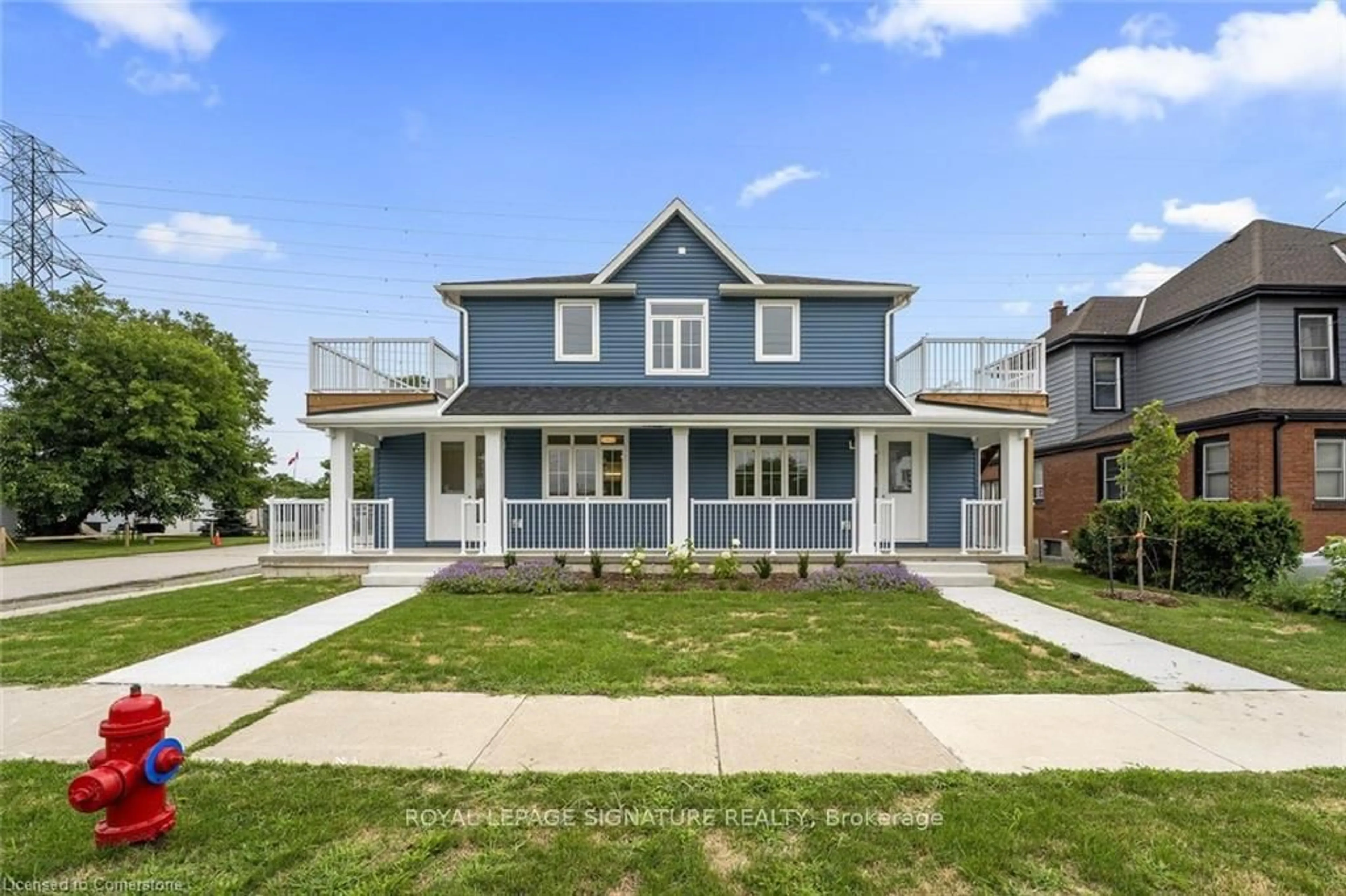 Home with vinyl exterior material, unknown for 777 Beach Blvd, Hamilton Ontario L8H 6Y5
