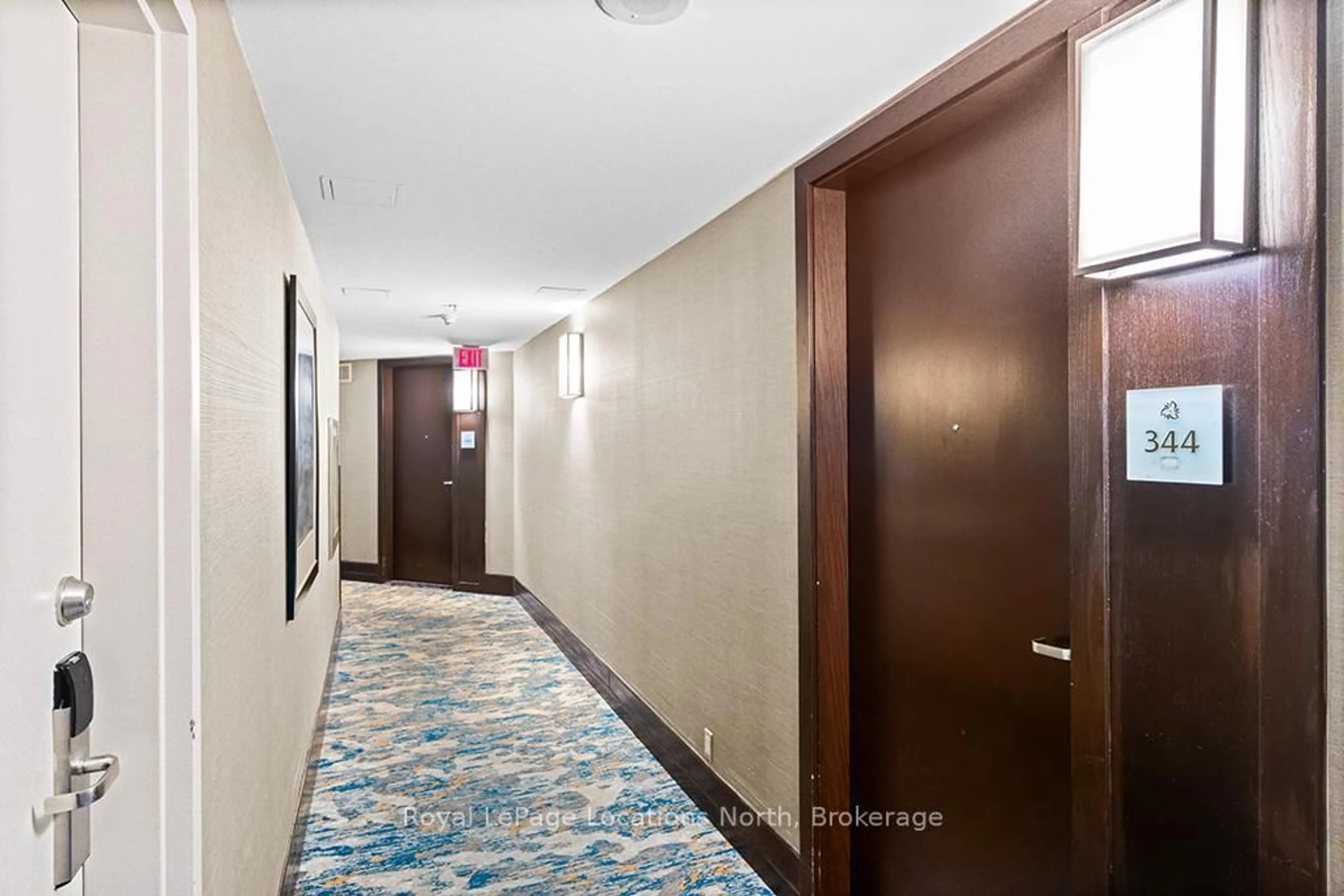 Indoor foyer for 220 Gord Canning Dr #344, Blue Mountains Ontario L9Y 0V9
