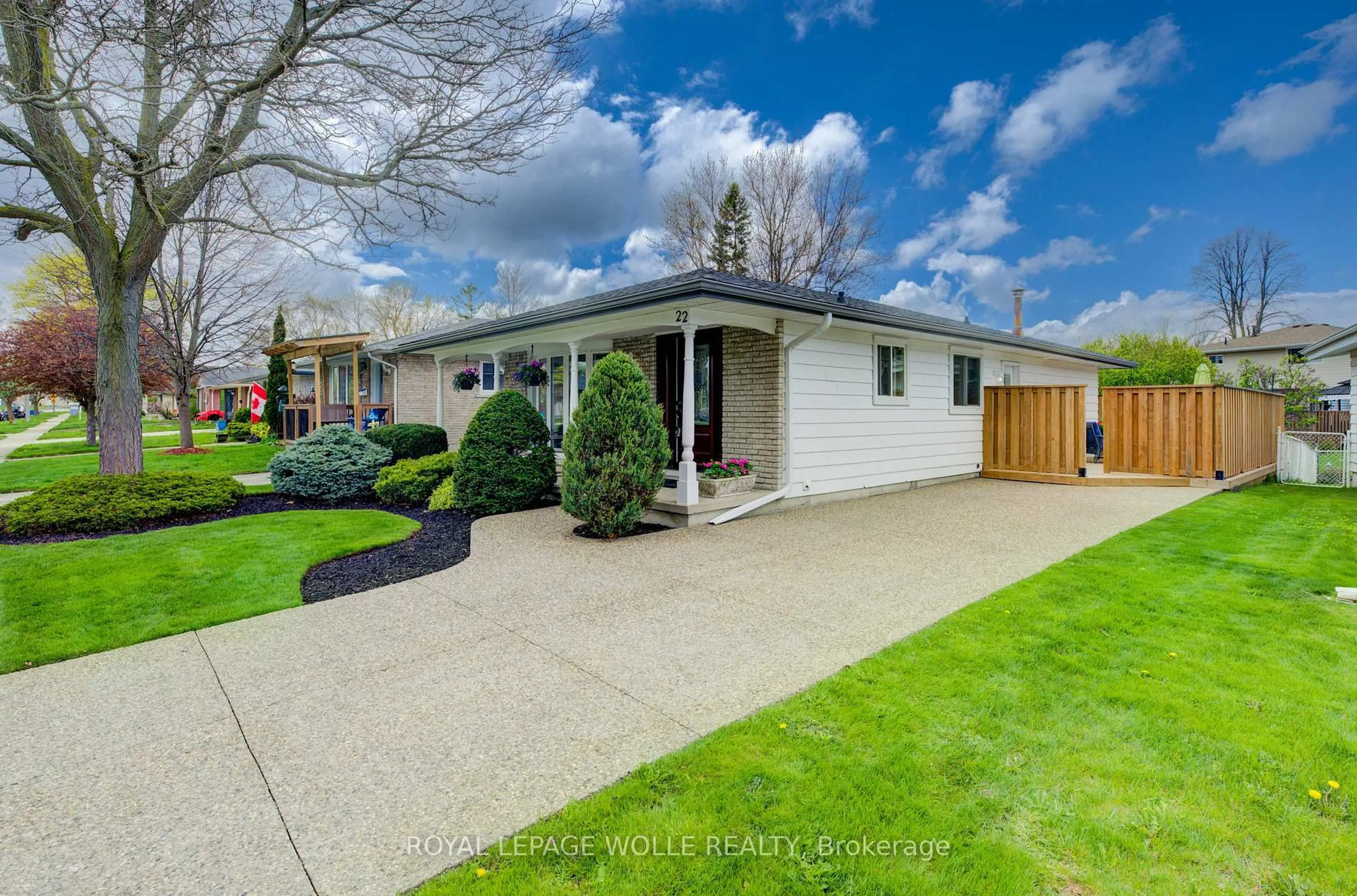 Home with vinyl exterior material, street for 22 Appalachian Cres, Kitchener Ontario N2E 1A4