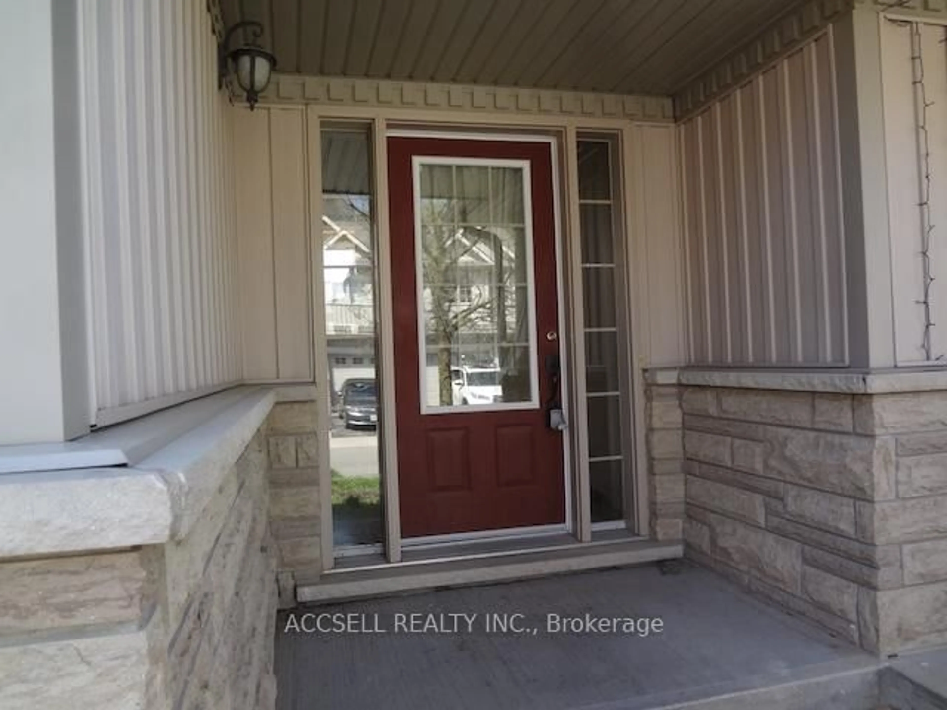 Indoor entryway for 175 David Bergey Dr #D95, Kitchener Ontario N2E 4H6