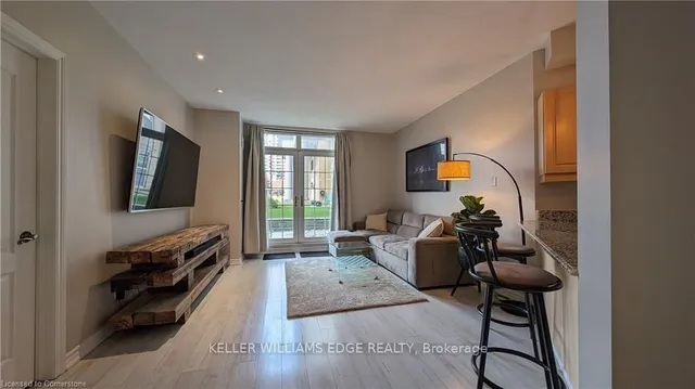 Additional property image - 135 James St Unit 115