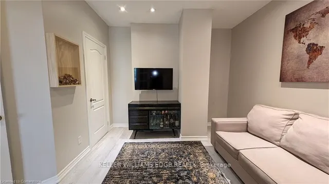 Additional property image - 135 James St Unit 115