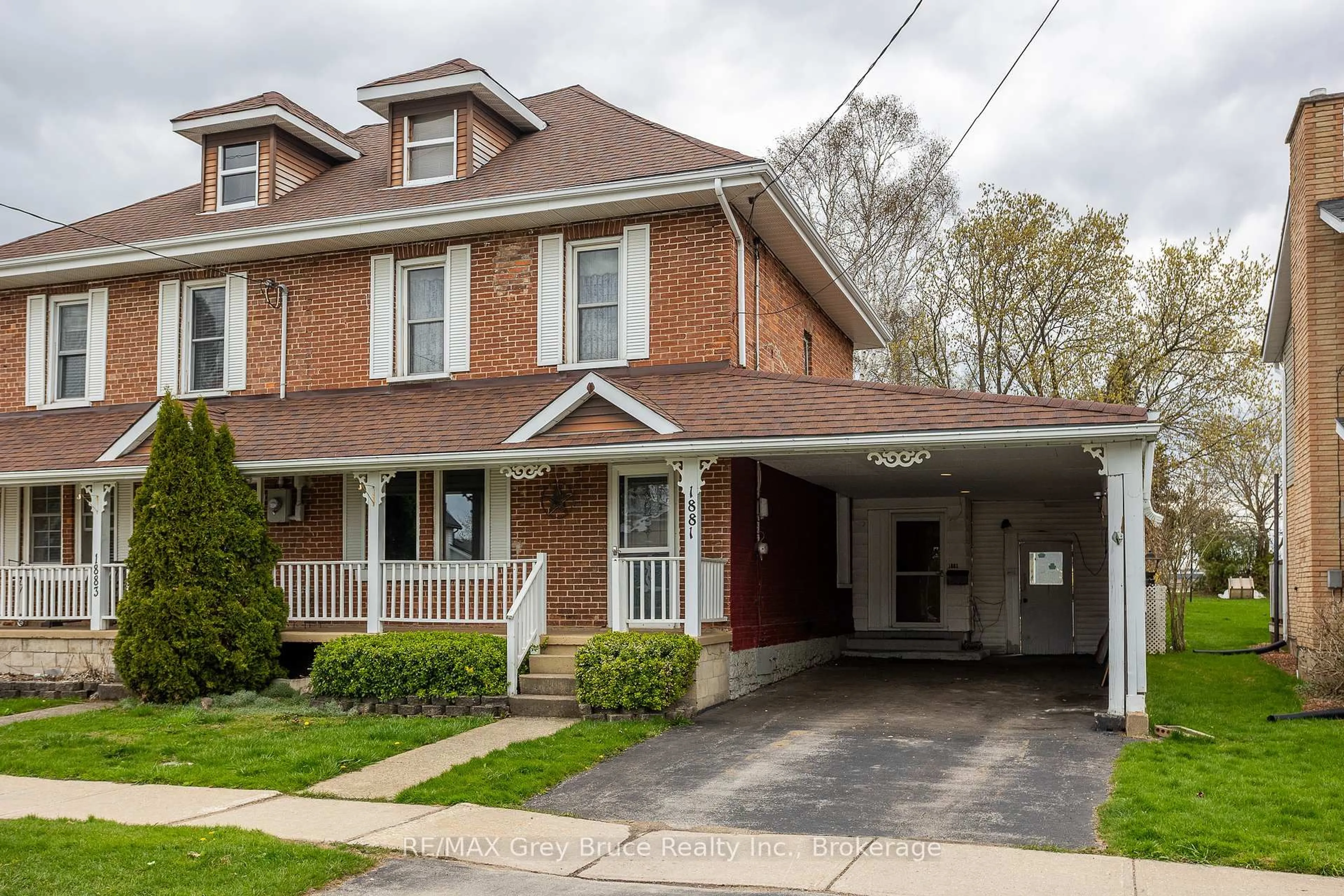 Home with brick exterior material, street for 1881 6th Ave, Owen Sound Ontario N4K 2W1