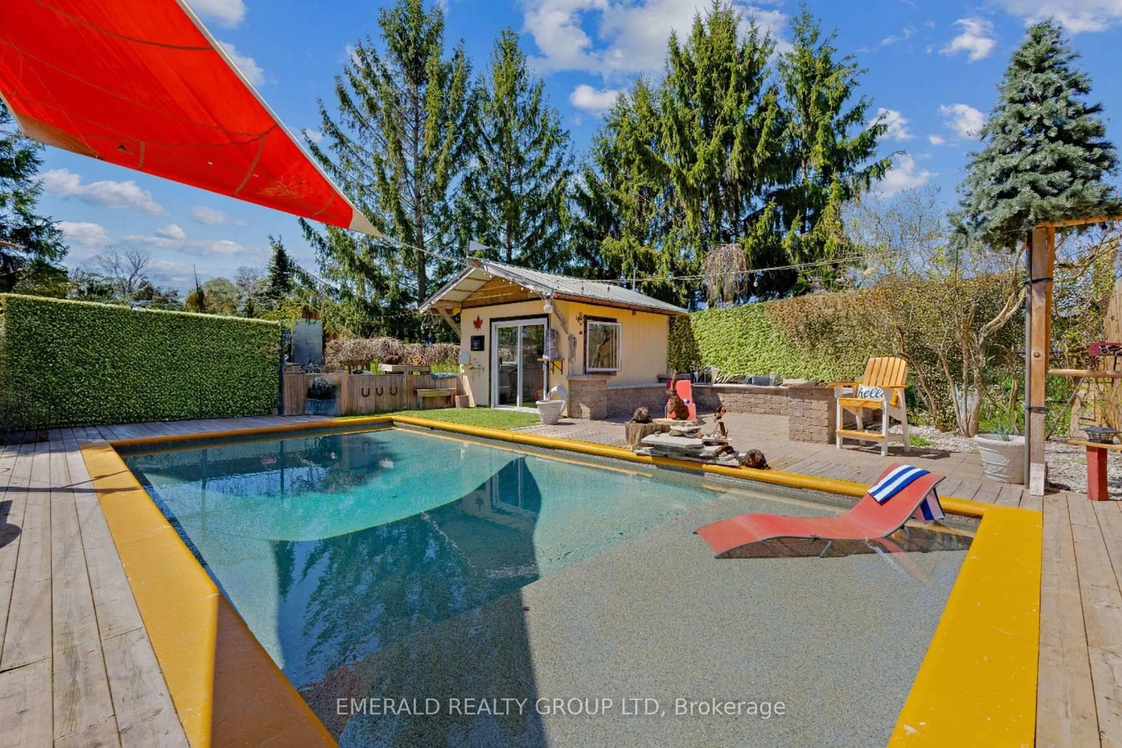 Pool for 3816 Crystal Beach Dr, Fort Erie Ontario L0S 1B0