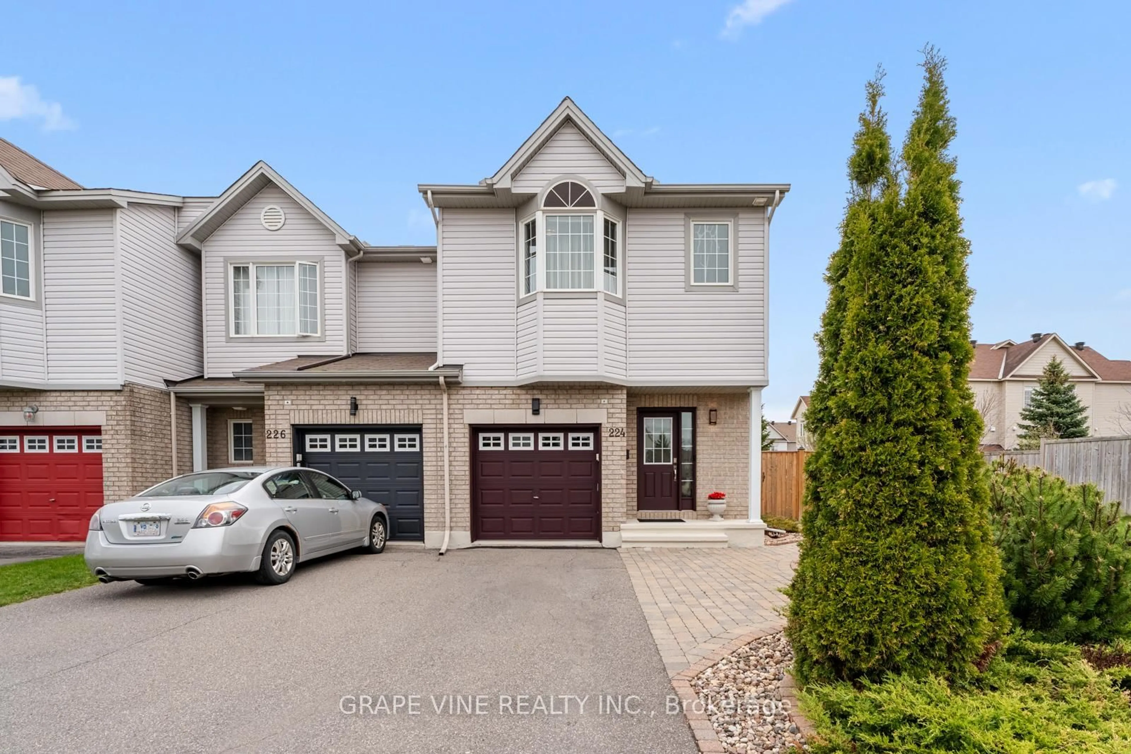 Unknown for 224 Arrita St, Ottawa Ontario K2S 0J7