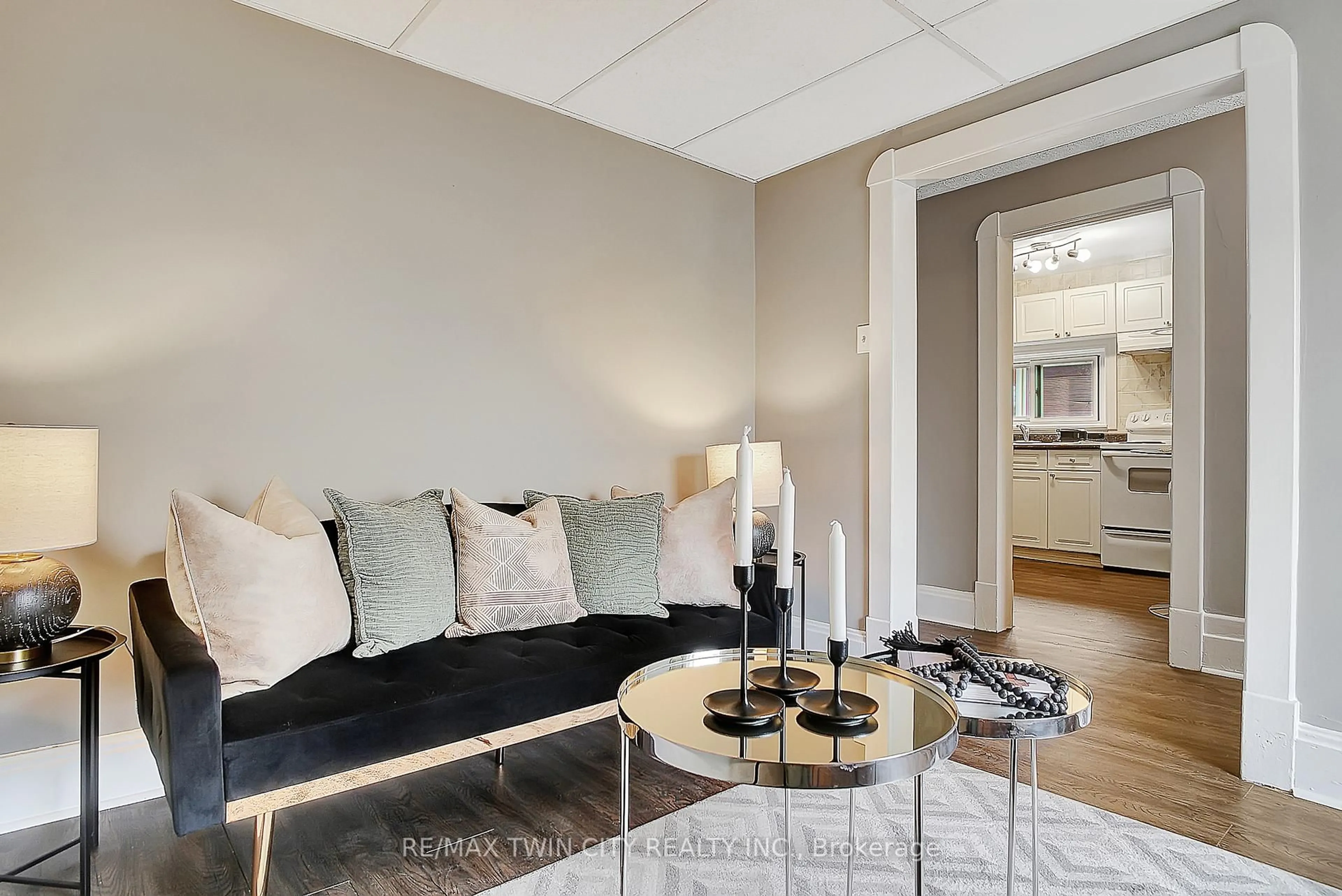 Living room with furniture, unknown for 211 Dolph St, Cambridge Ontario N3H 2A6