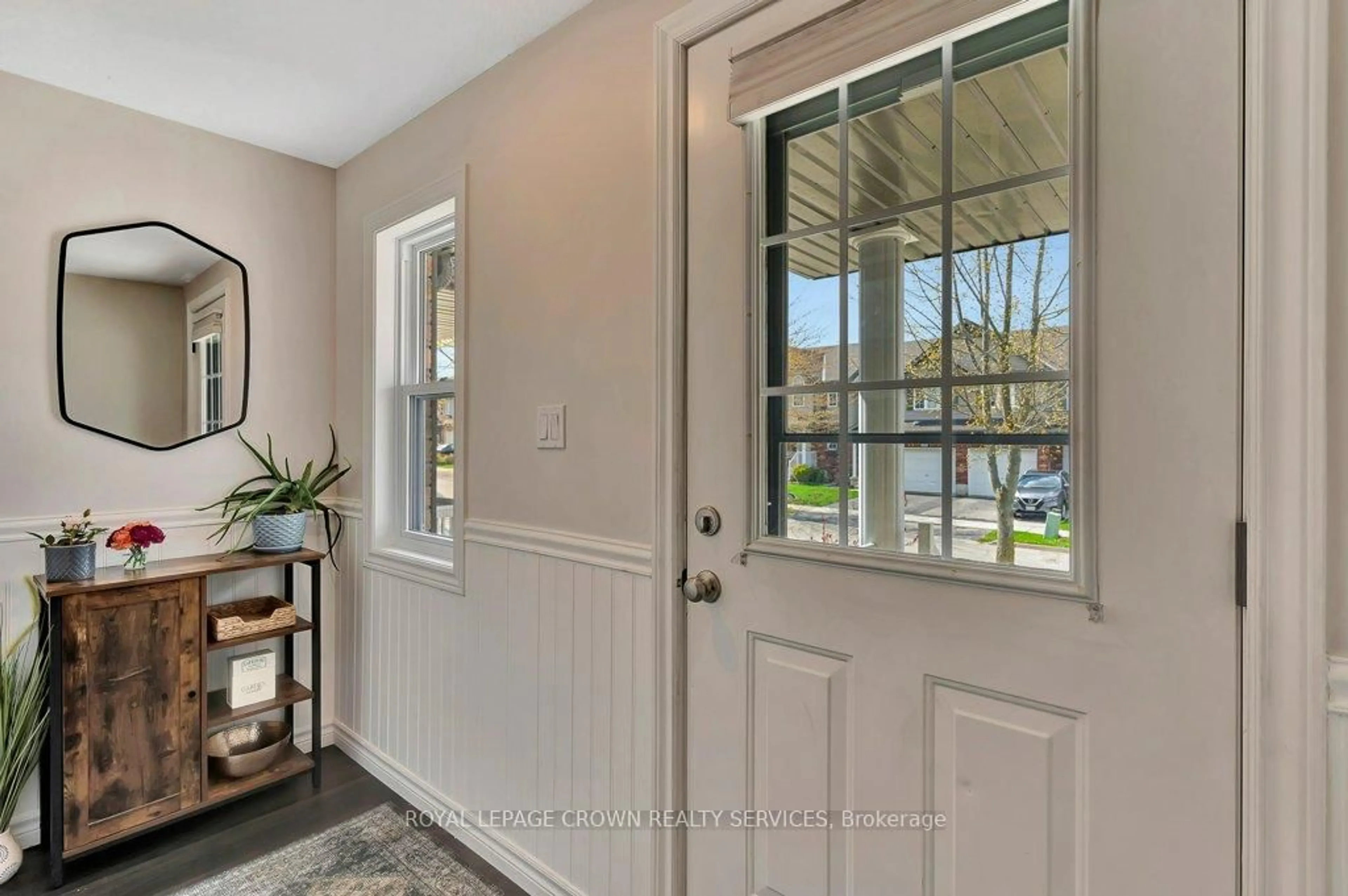 Indoor entryway for 503 Virginia Creeper St, Waterloo Ontario N2V 2W4