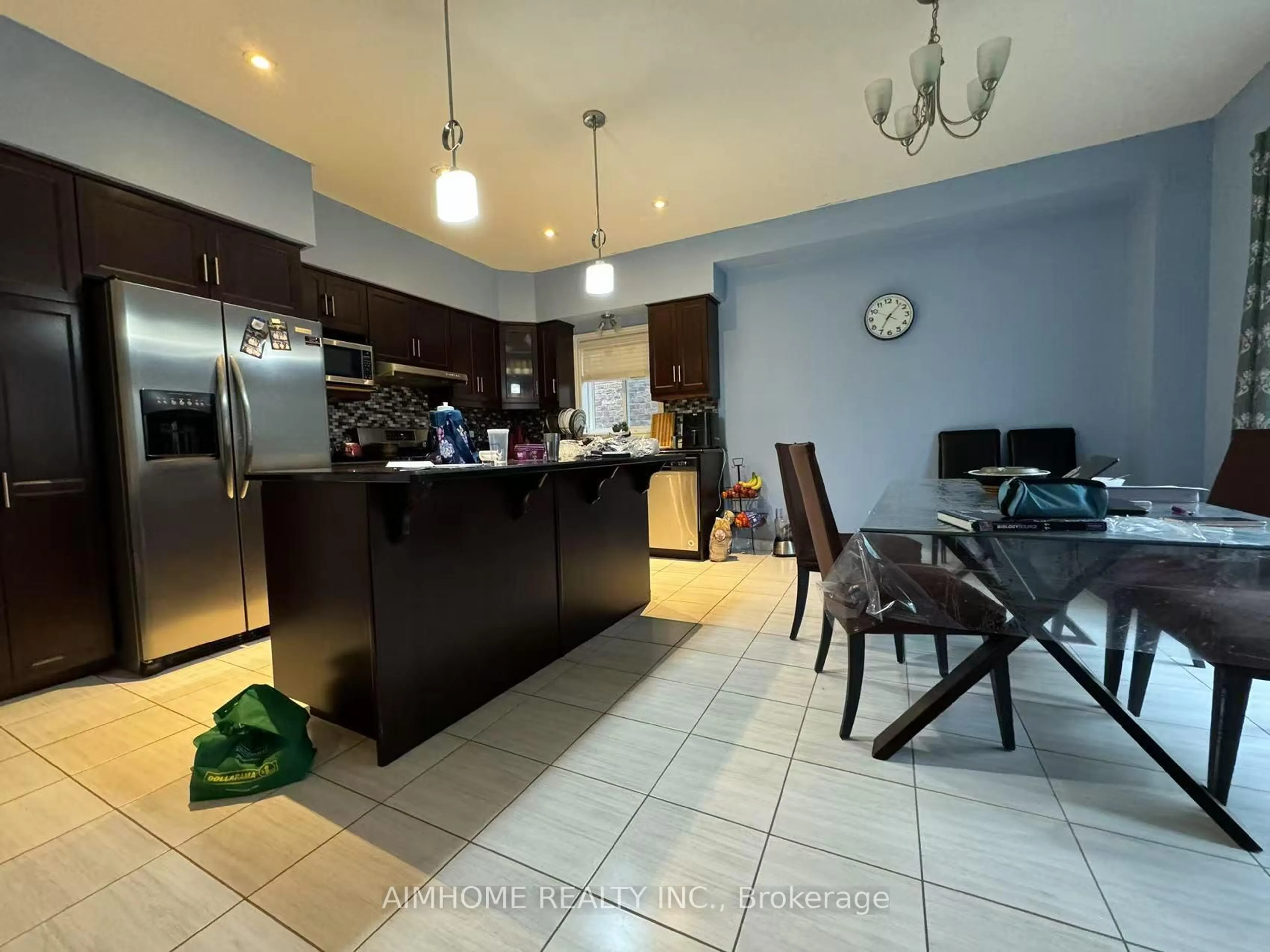 Open concept kitchen, unknown for 670 Indian Grass St, Waterloo Ontario N2V 0C9