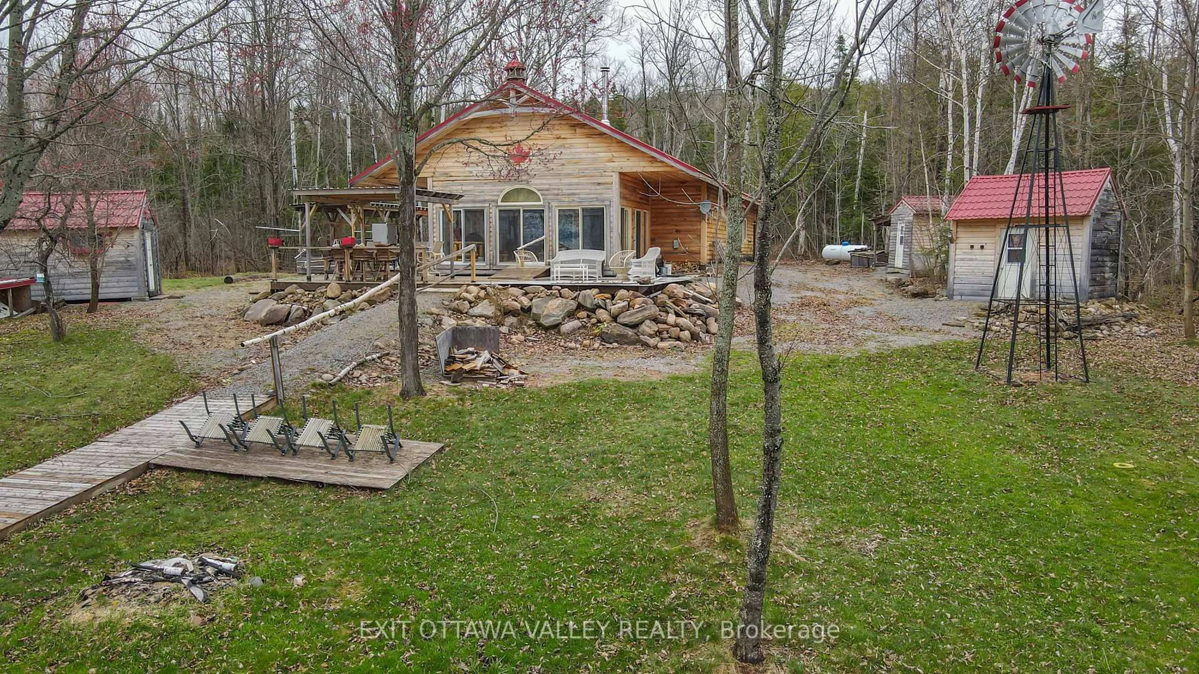 A pic from outside/outdoor area/front of a property/back of a property/a pic from drone, unknown for 697 Curtiss Rd, Barry's Bay Ontario K0J 1B0