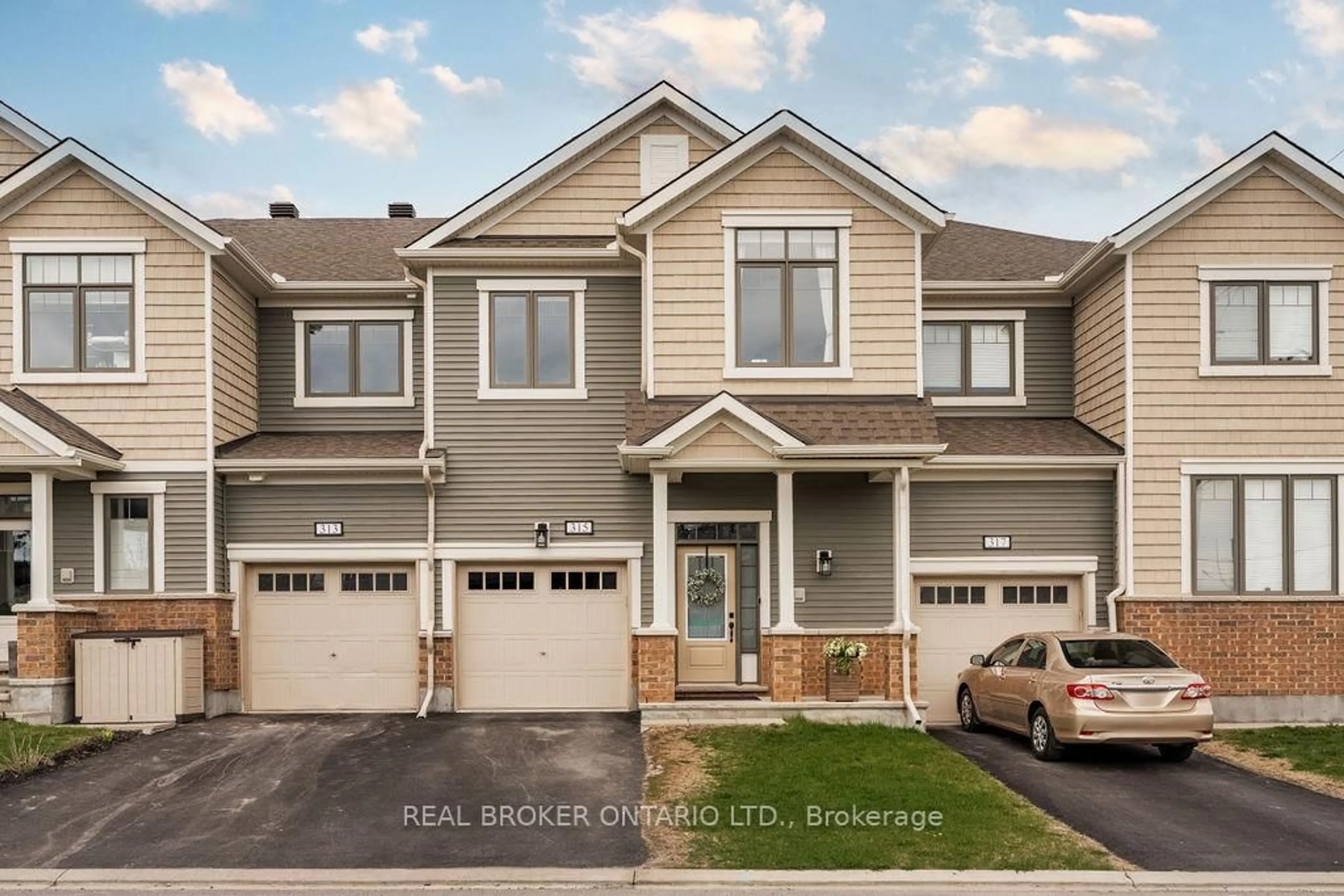 Home with vinyl exterior material, street for 315 Sweet Valley Dr, Ottawa Ontario K4A 5J5