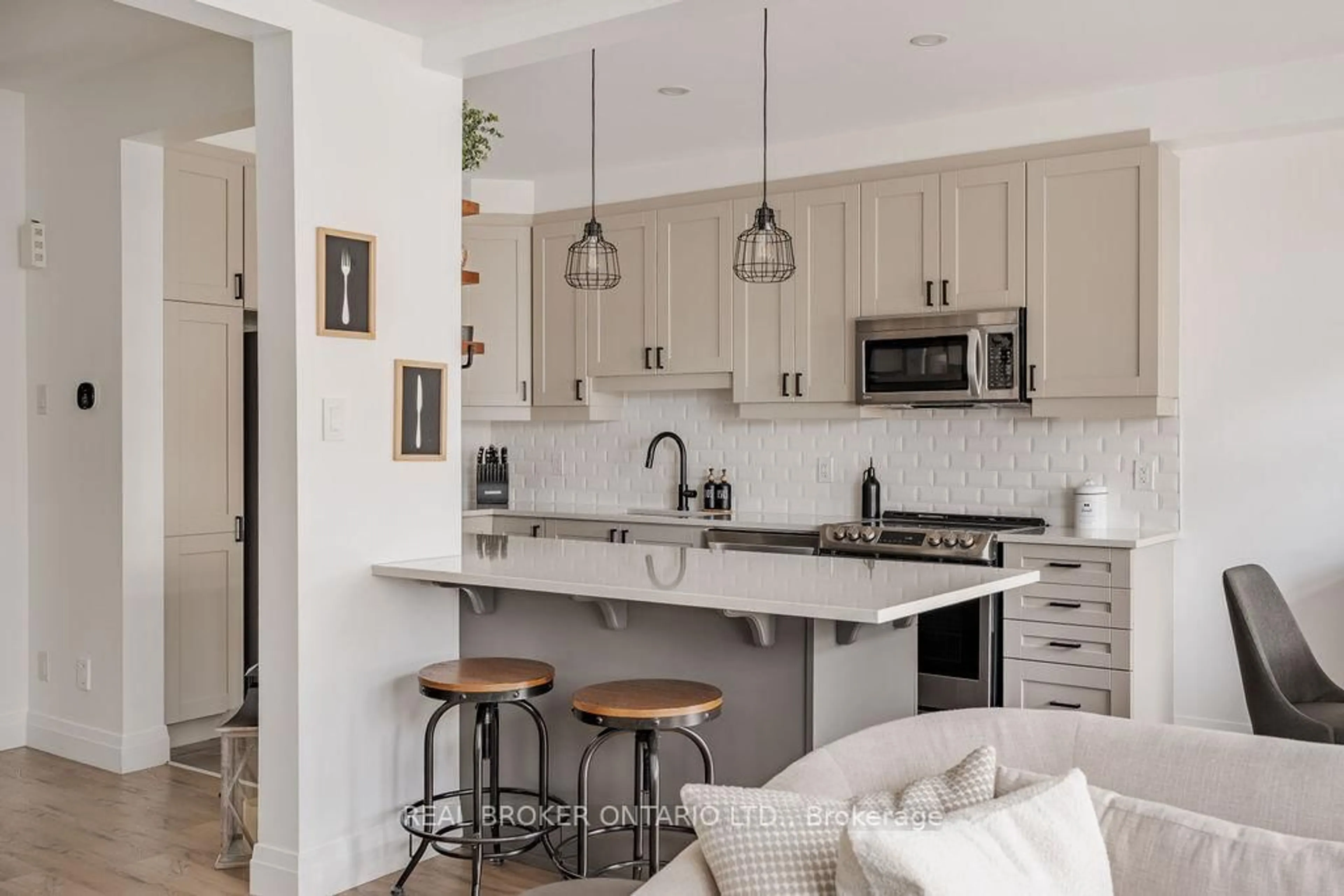 Open concept kitchen, unknown for 315 Sweet Valley Dr, Ottawa Ontario K4A 5J5
