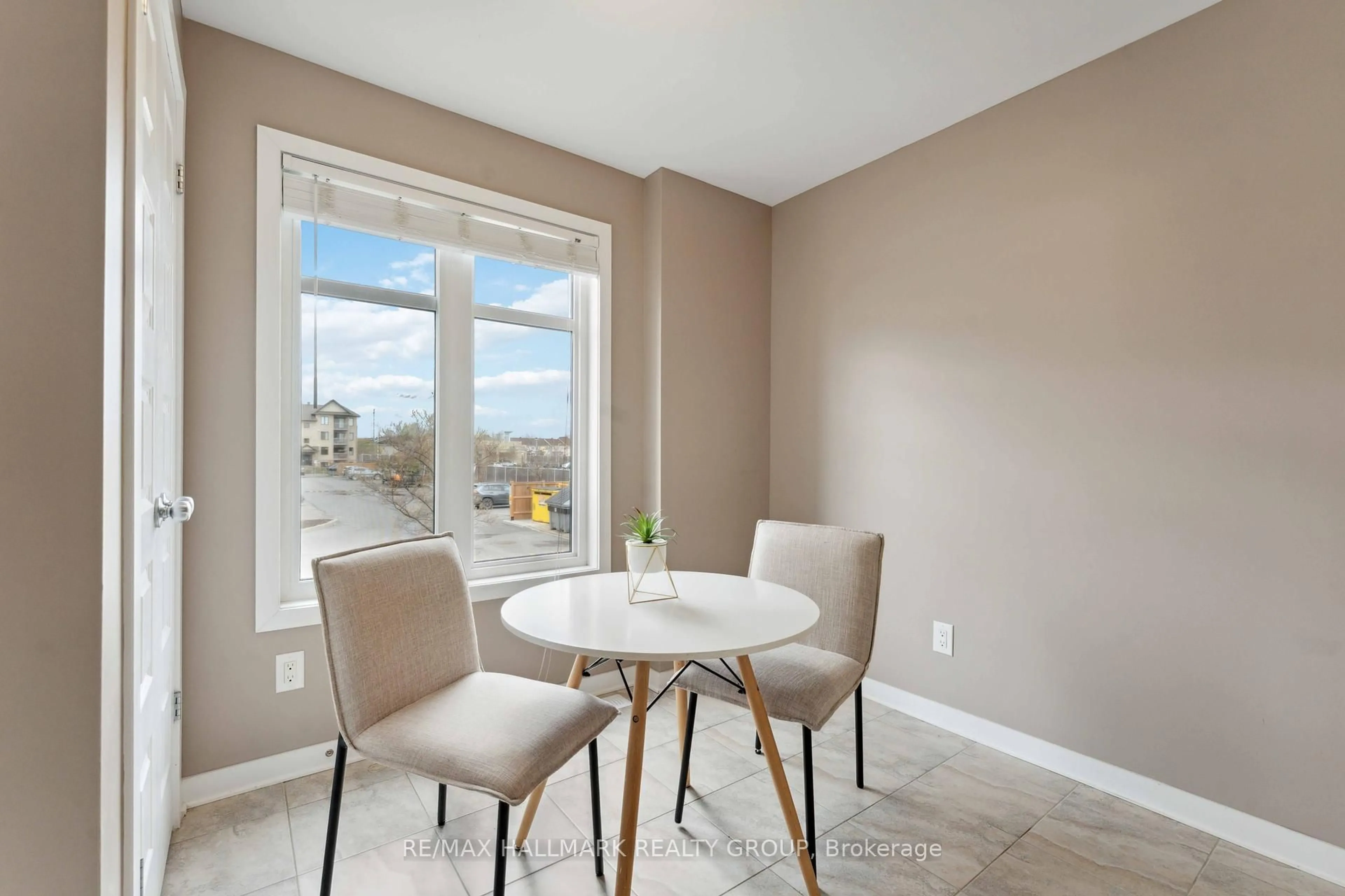 Dining room, unknown for 162 Bluestone Private #14, Ottawa Ontario K4A 0X7