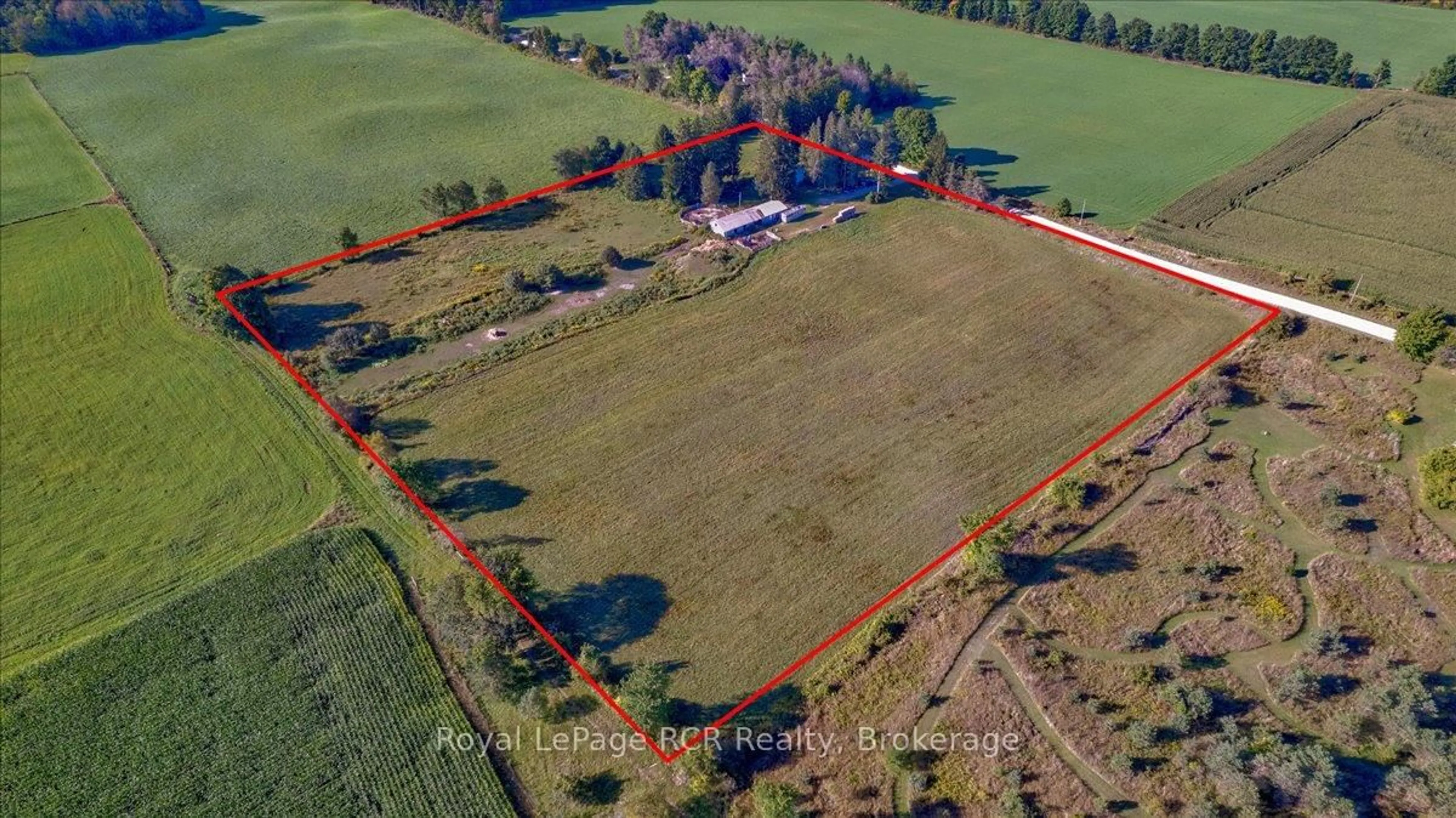 A pic from outside/outdoor area/front of a property/back of a property/a pic from drone, building for 472783 Southgate 47 Sdrd, Southgate Ontario N0G 1R0