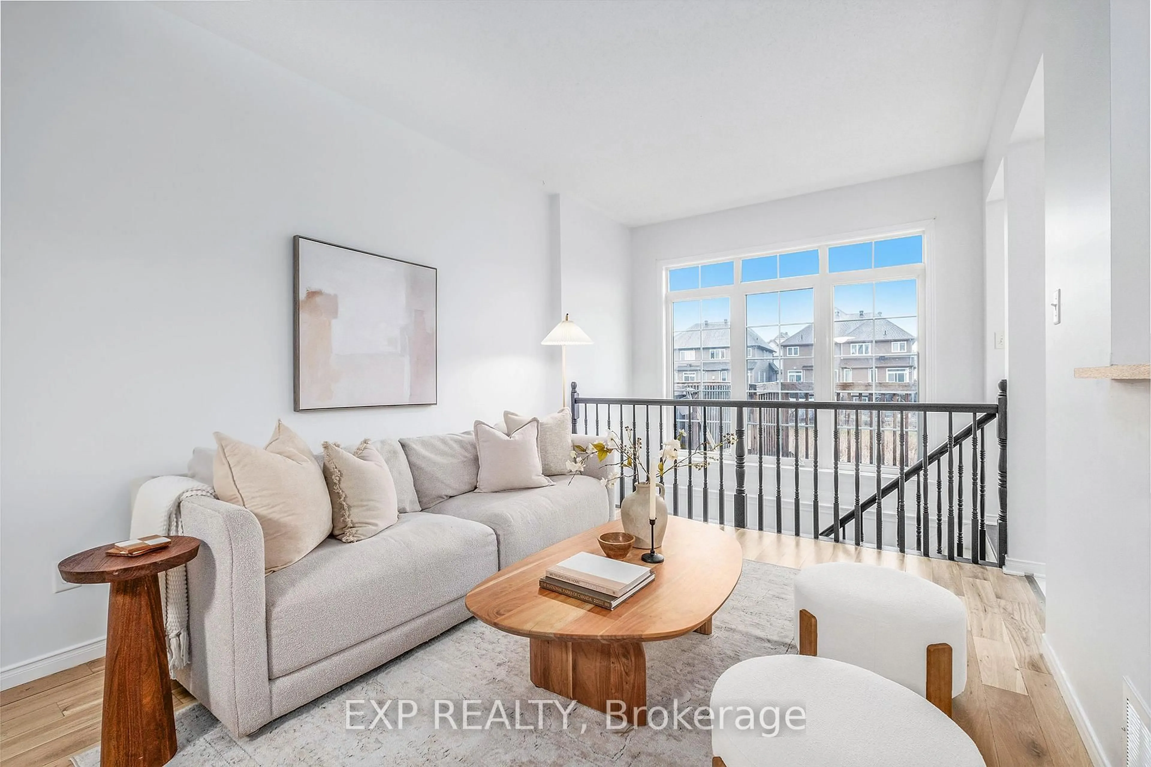 Living room with furniture, unknown for 600 Pepperville Cres, Ottawa Ontario K2M 0E7