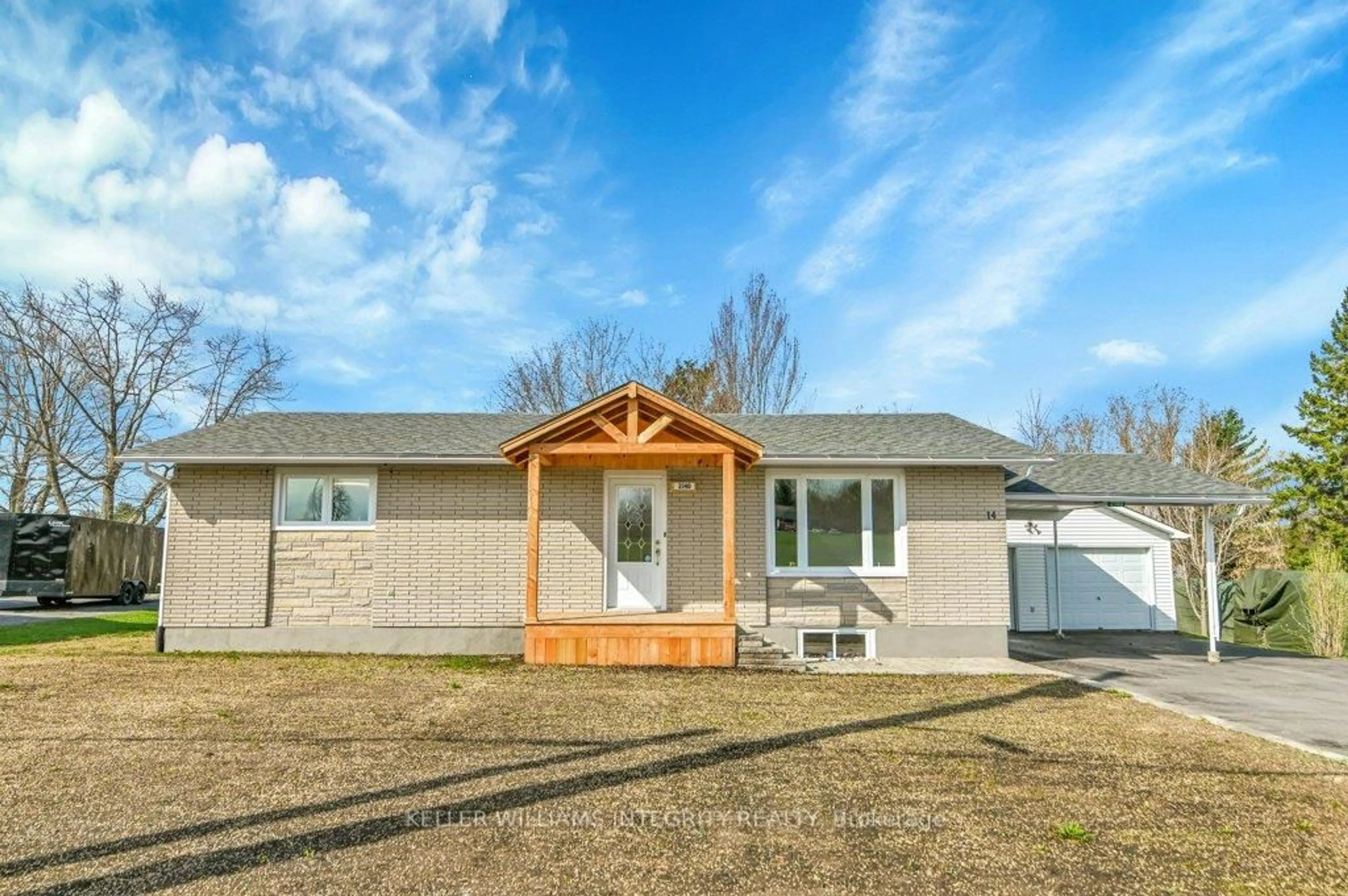 Home with vinyl exterior material, unknown for 2140 Valley St, North Stormont Ontario K0C 1W0