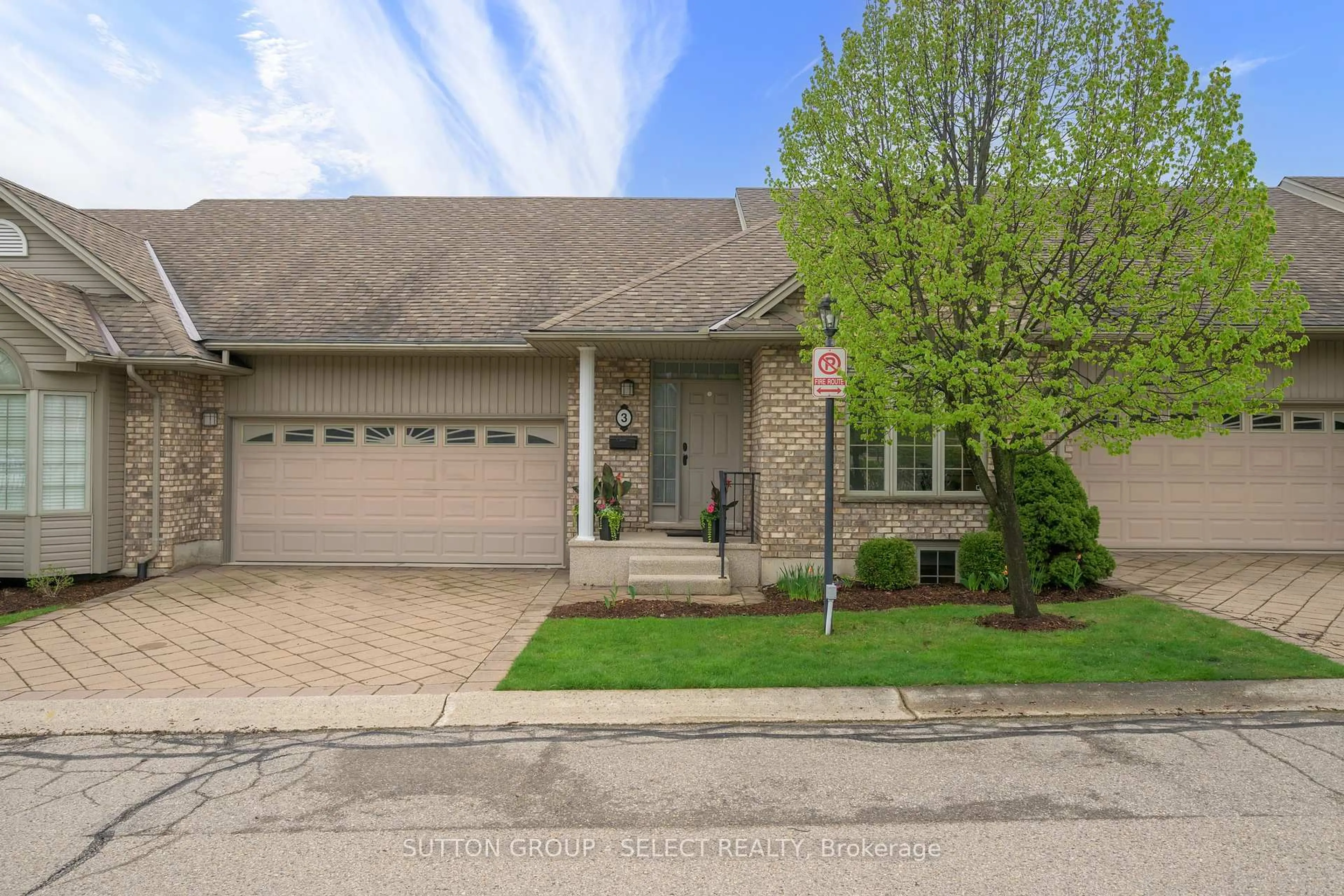 Home with brick exterior material, street for 800 Commissioners Rd #3, London South Ontario N6K 1C2
